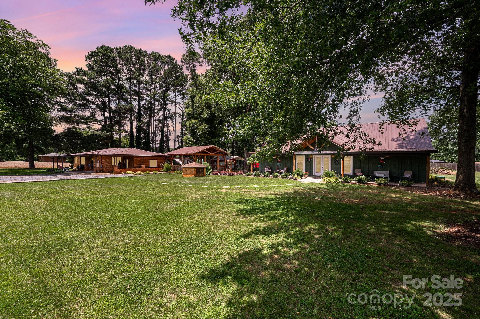 835 Holshouser Road
