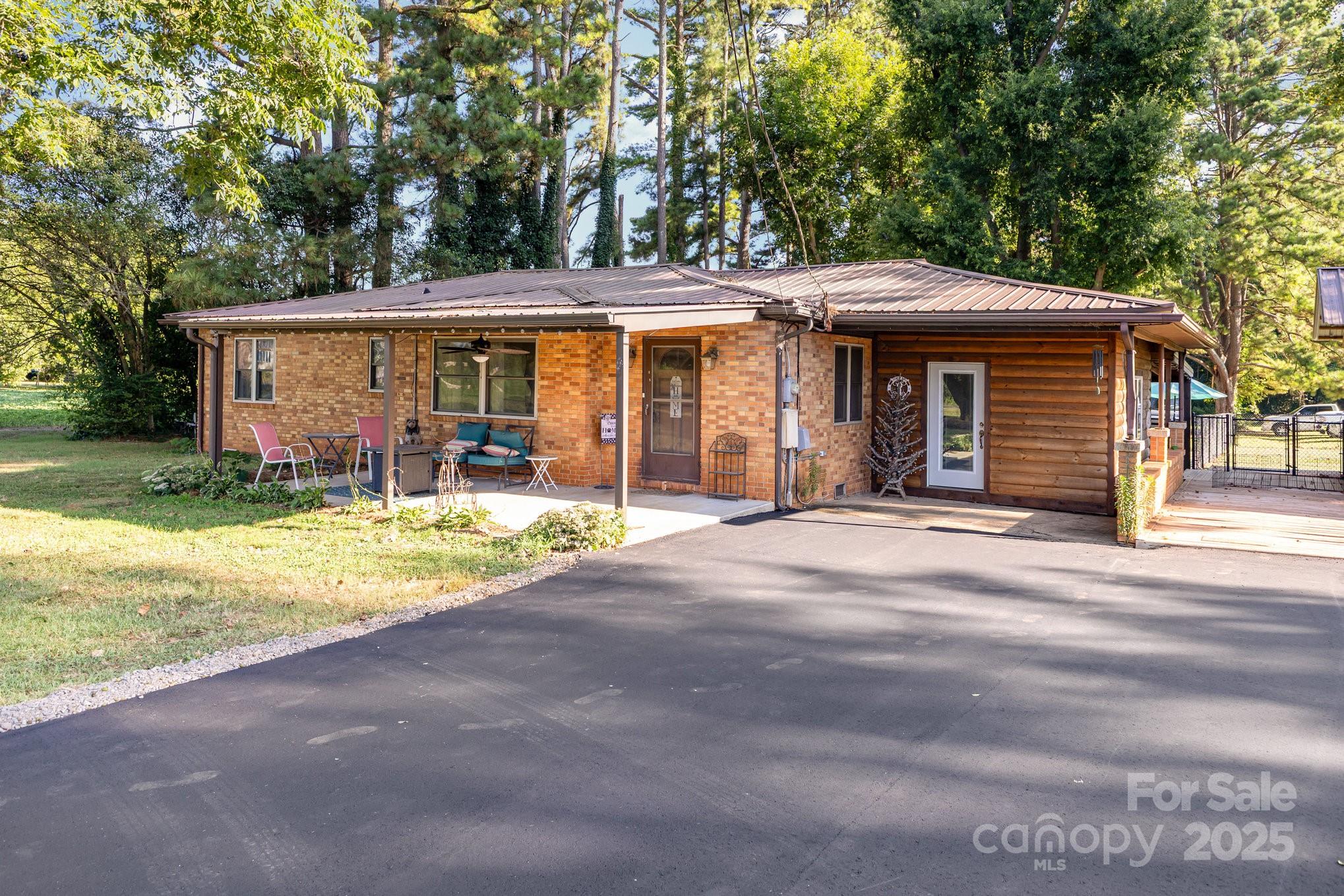 835 Holshouser Road