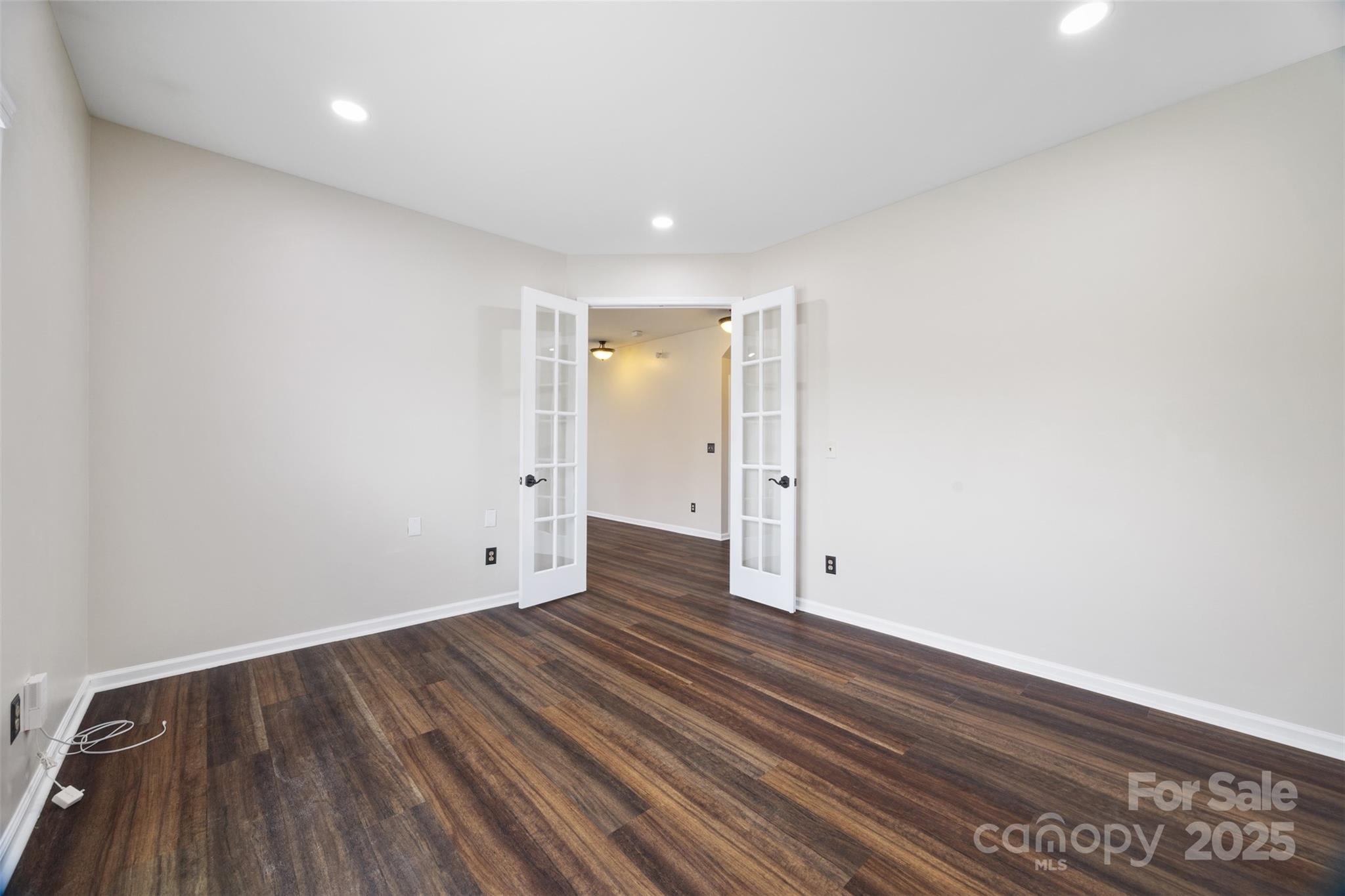 Moss Creek Village - Residential