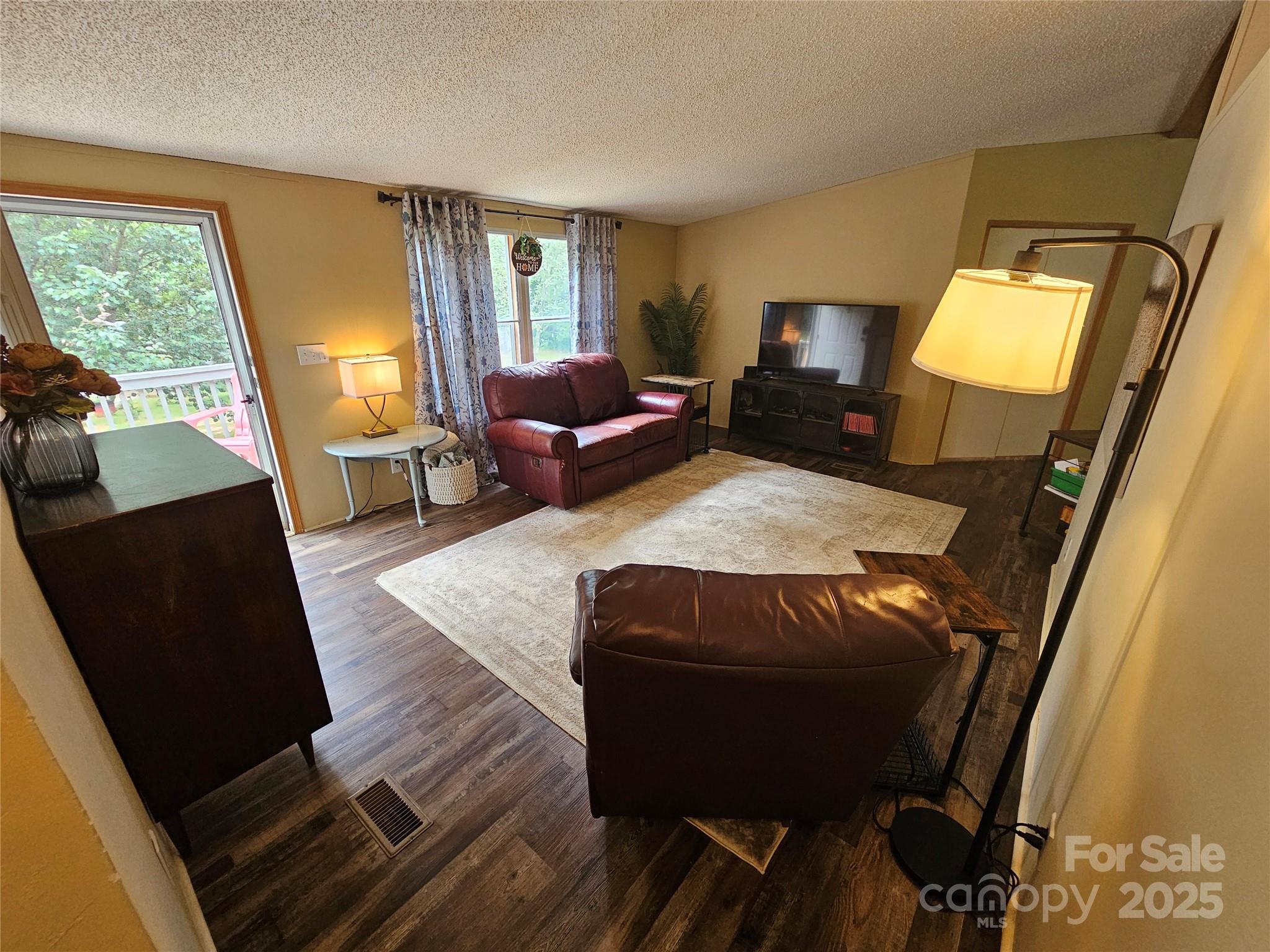 5062 Taylor Farm Road