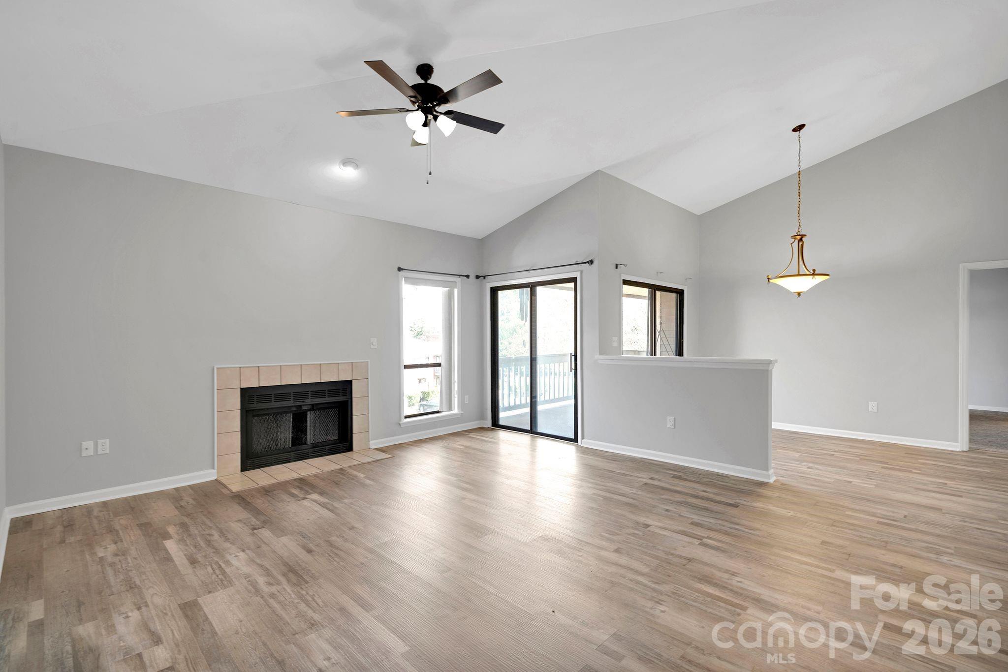 7926 Greenside Court