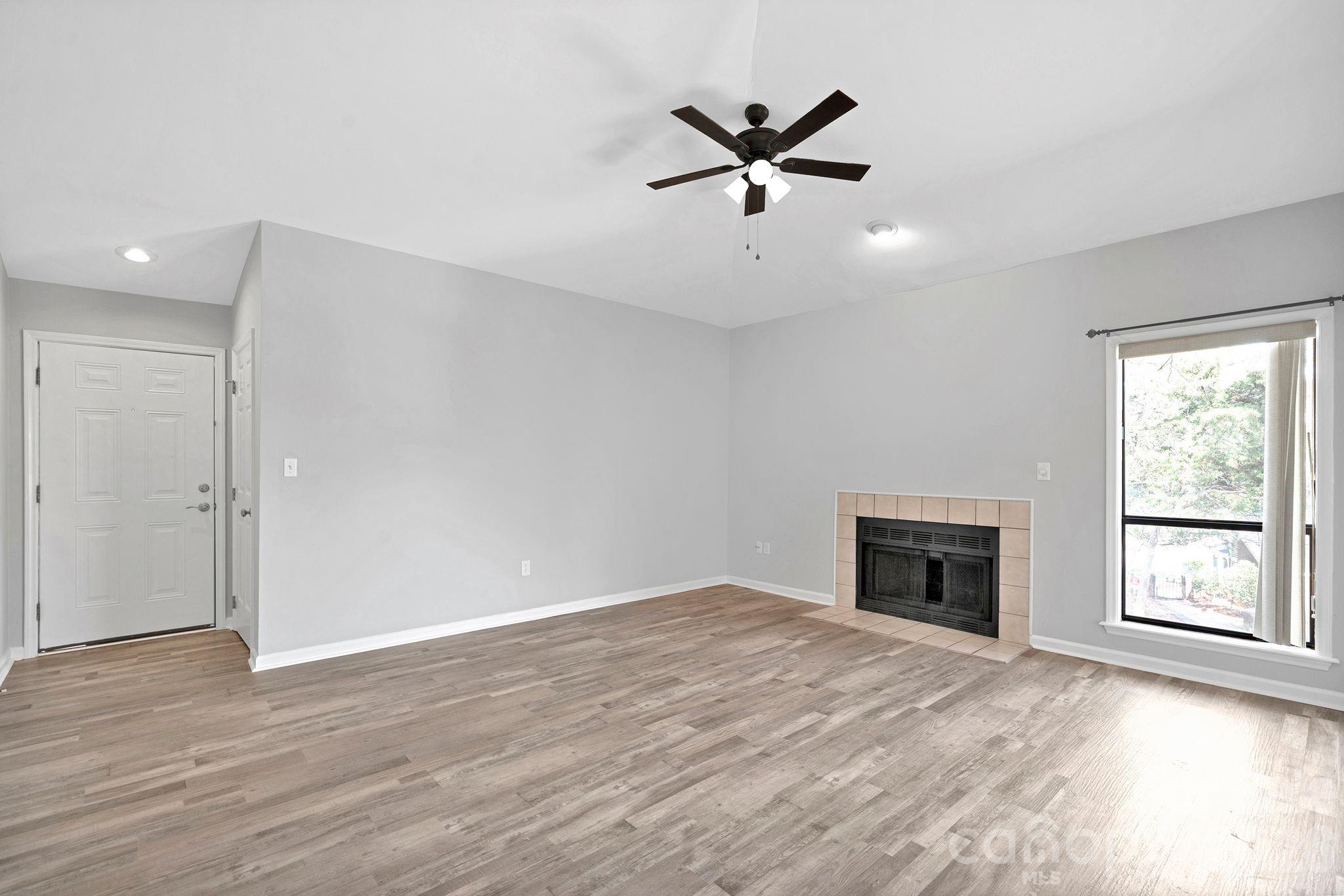 7926 Greenside Court