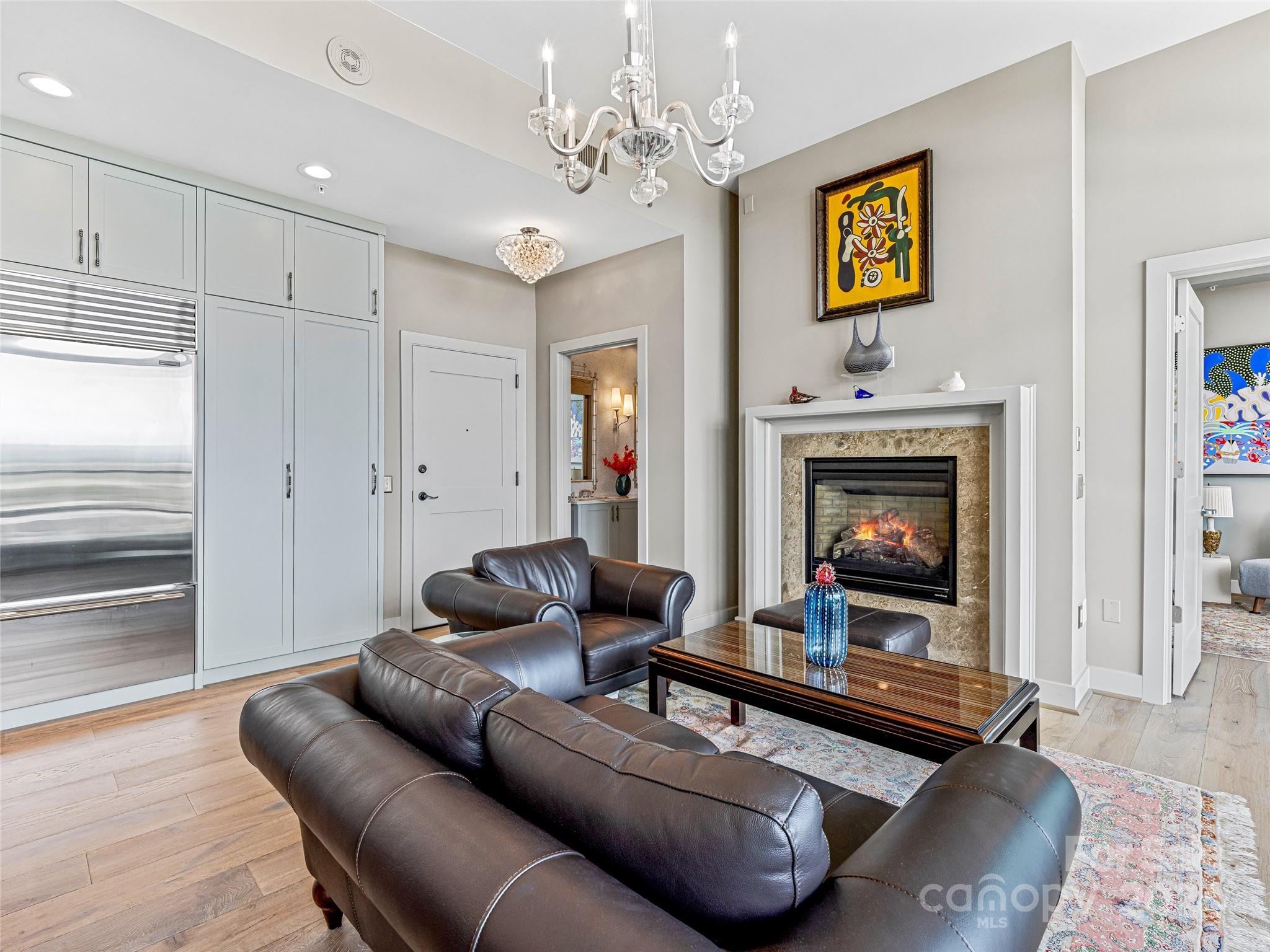 60 North Market - Residential