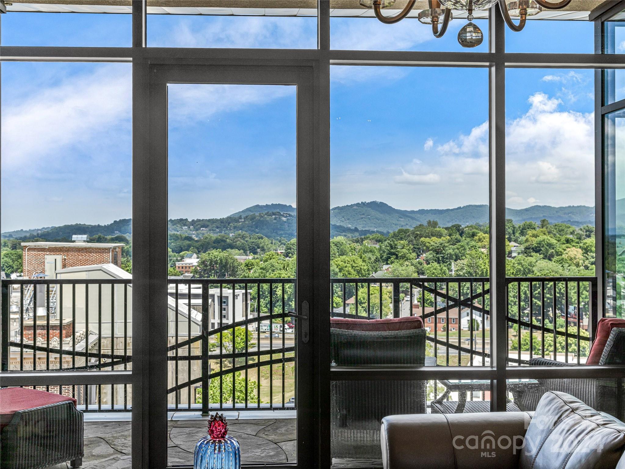 60 North Market - Residential