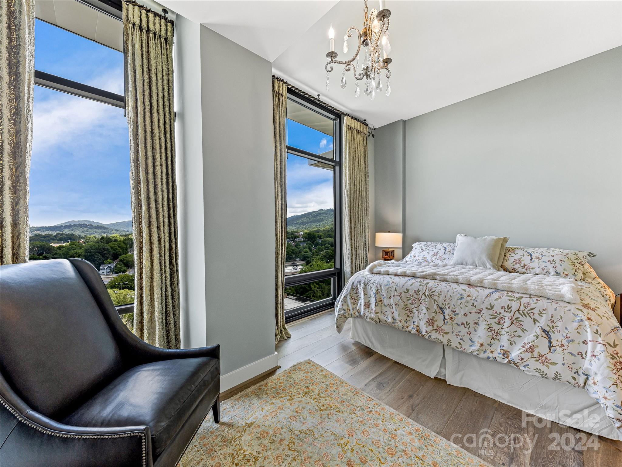 60 North Market - Residential