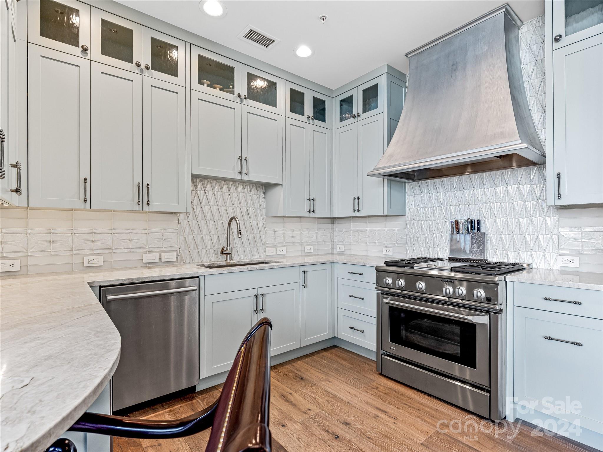 60 North Market - Residential