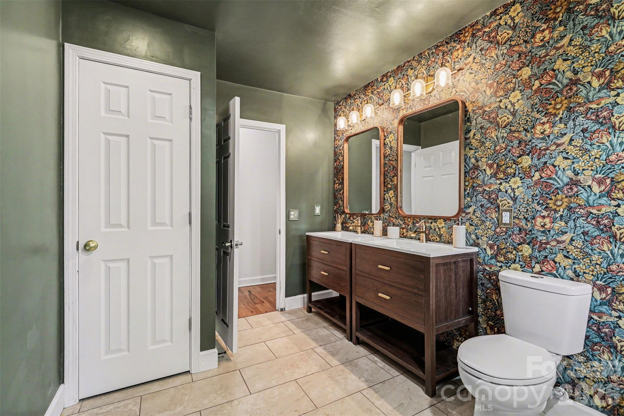 Quail Hollow - Residential