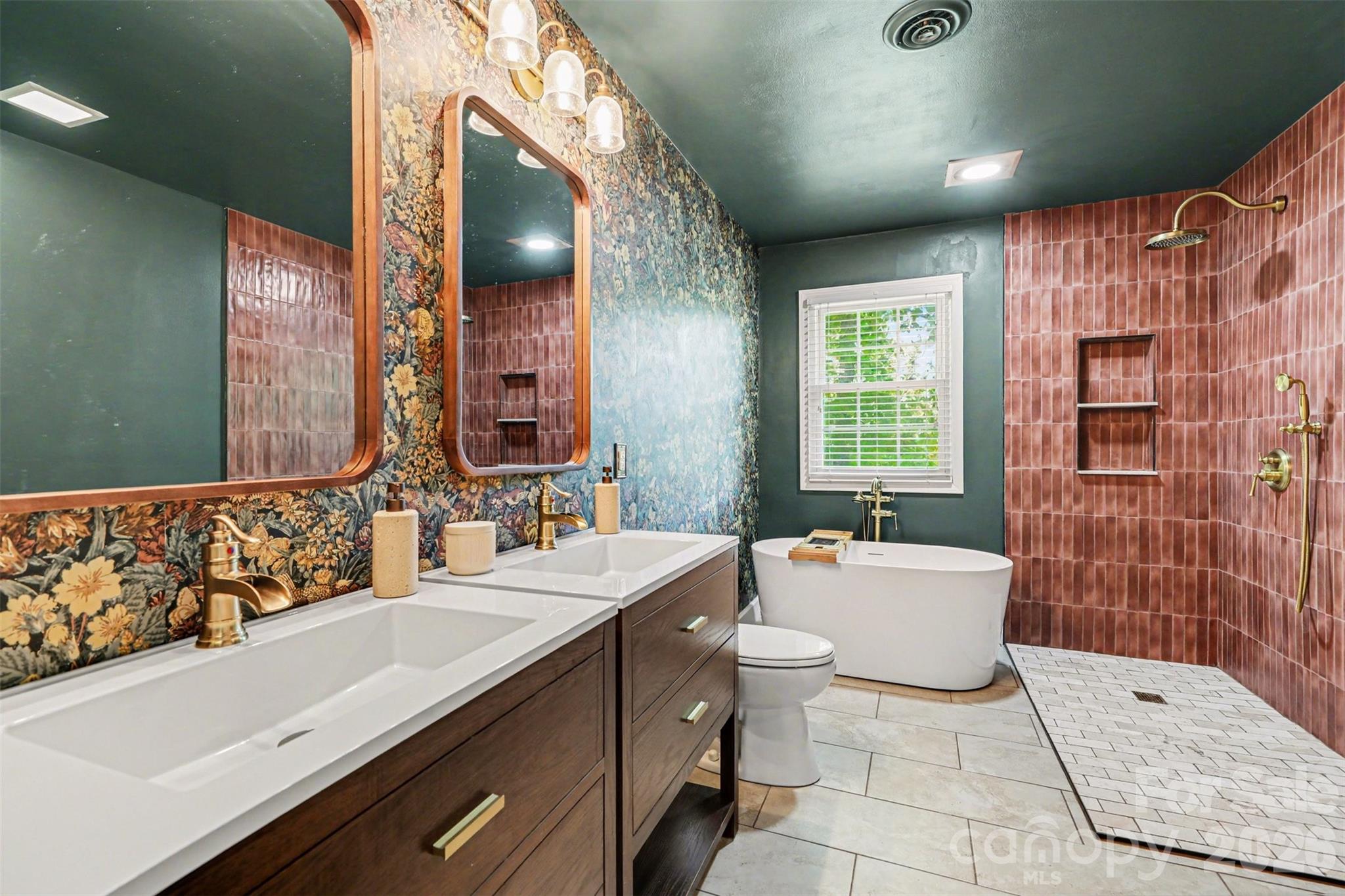 Quail Hollow - Residential