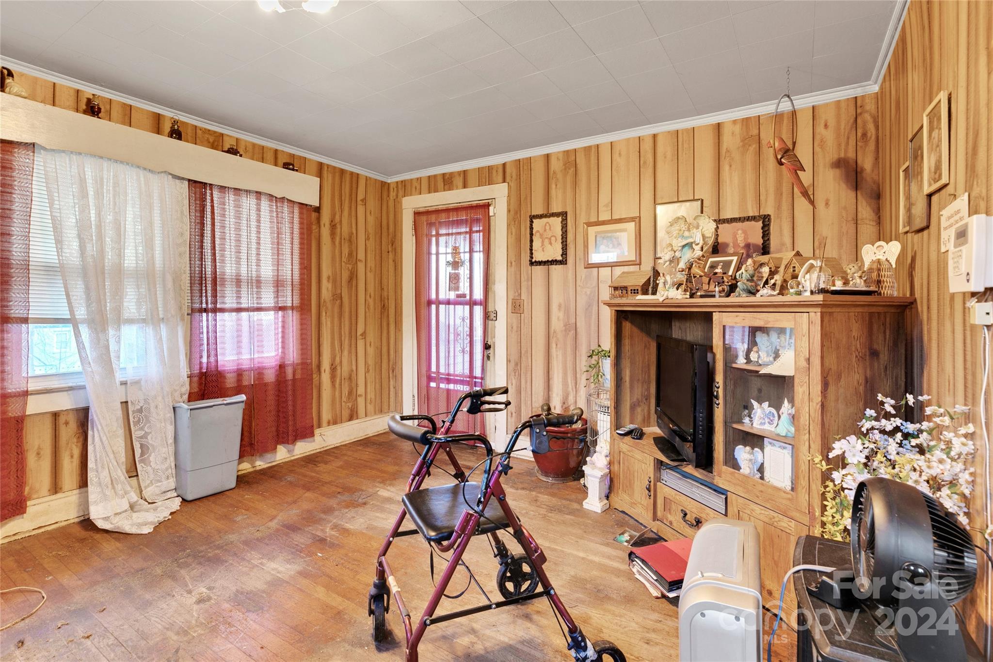 Green and Thrash Lands - Residential