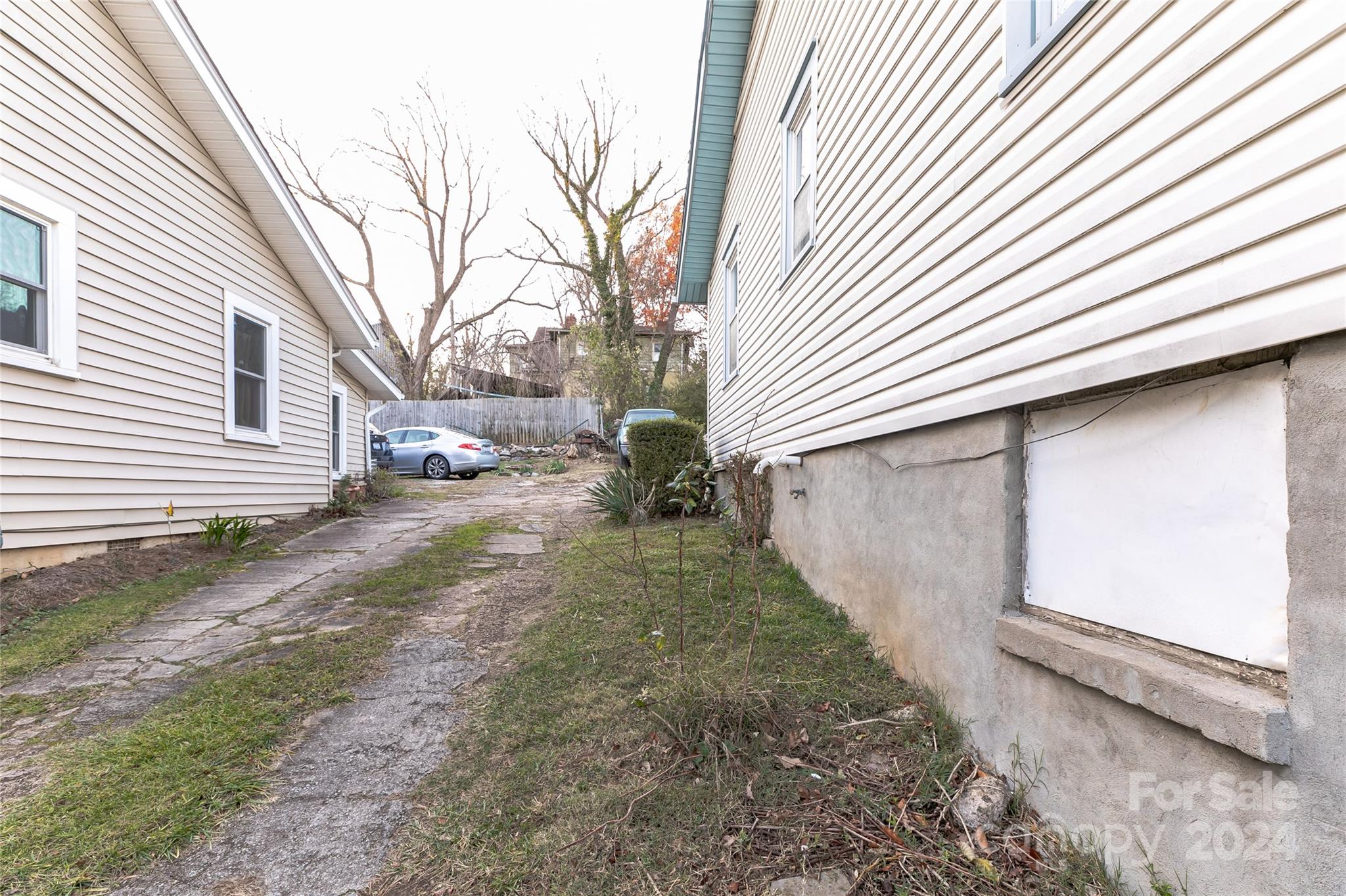 Green and Thrash Lands - Residential