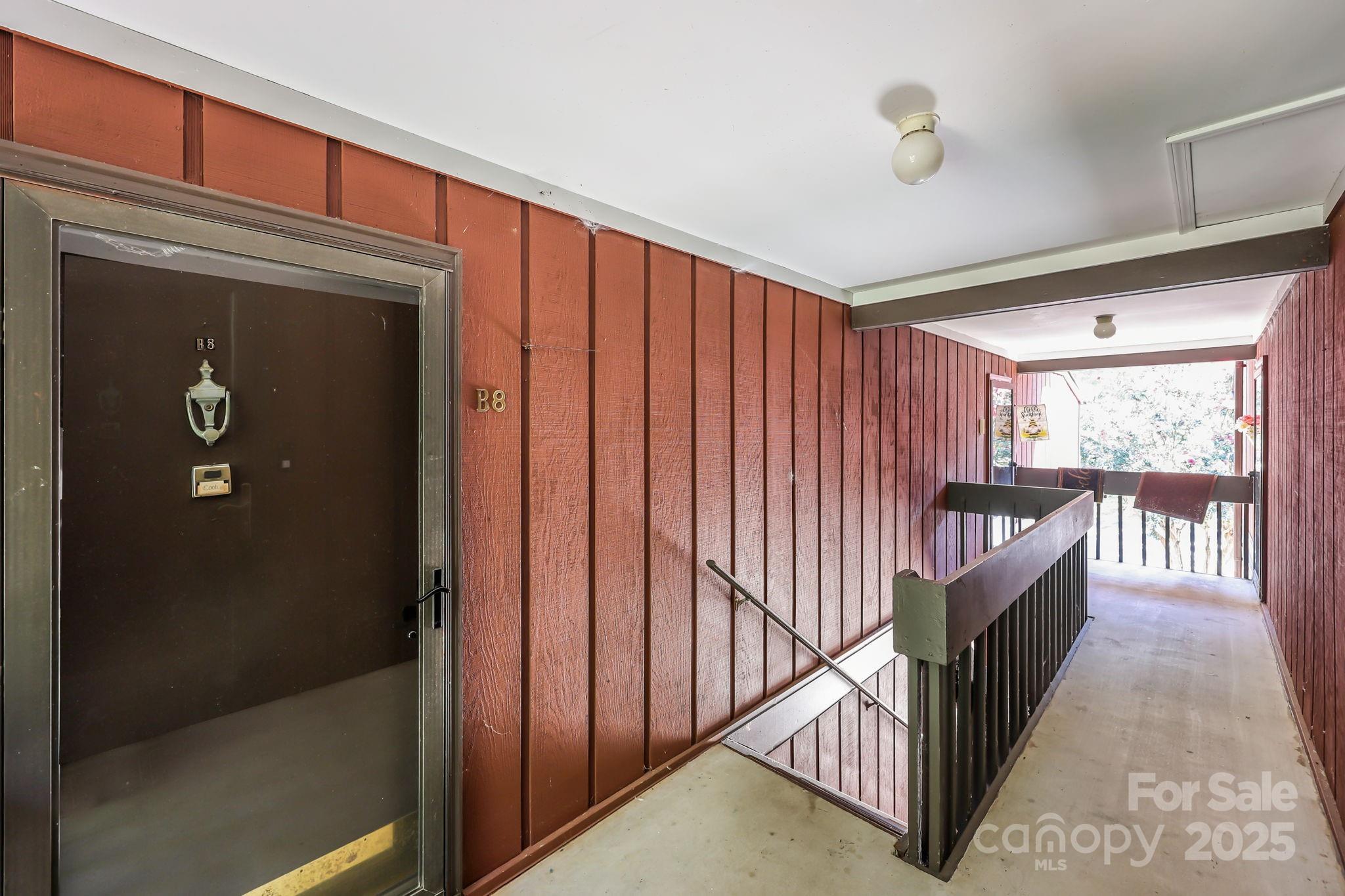 47 Edgewood Avenue NE B-8