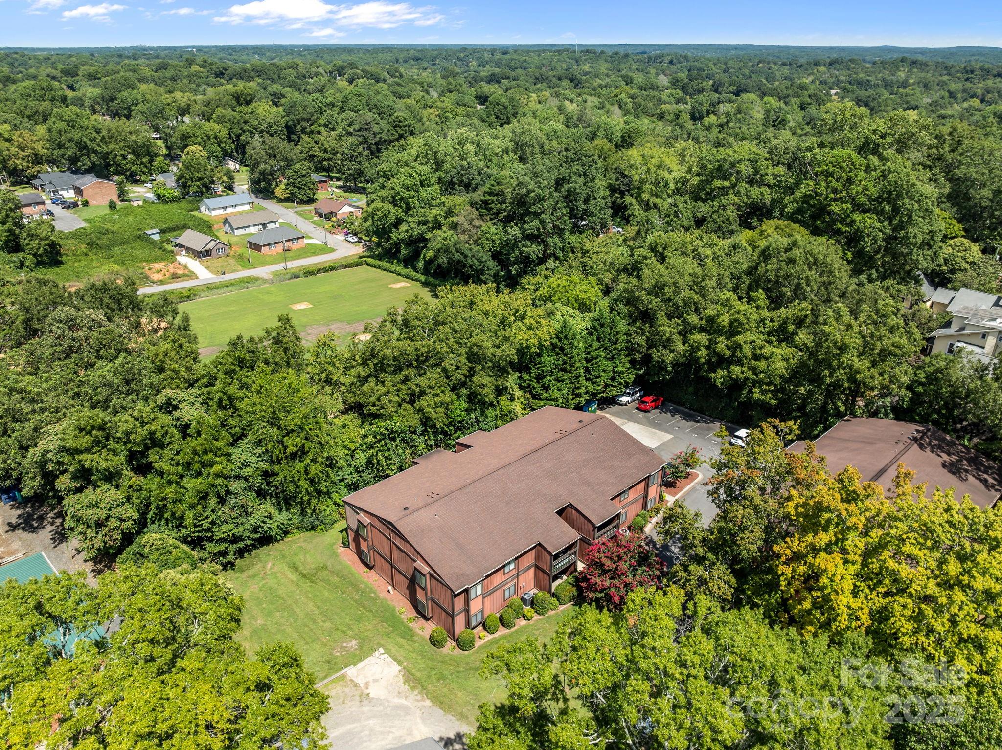 47 Edgewood Avenue NE B-8