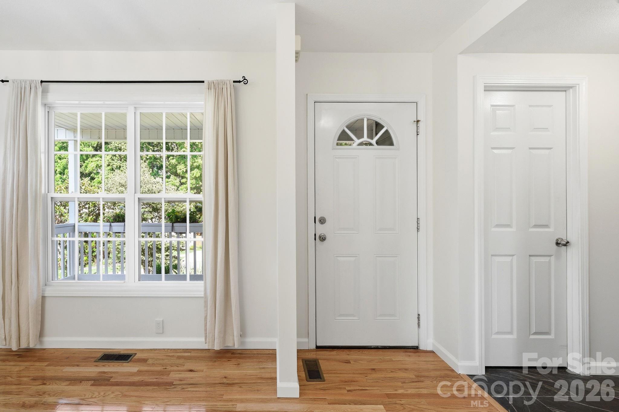 14 Grove Garden Avenue