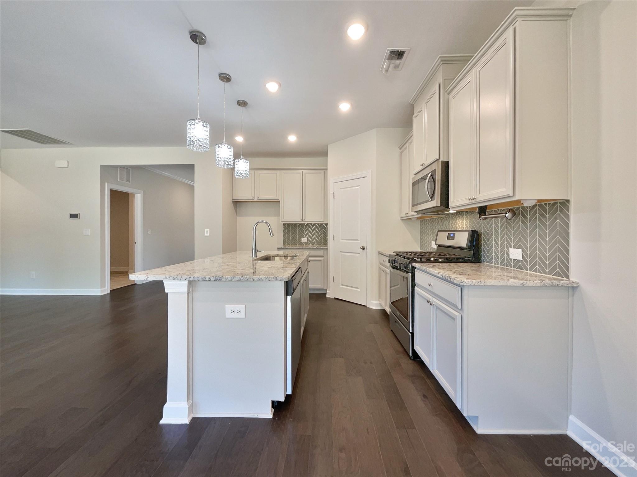 Larkhaven Hills - Residential