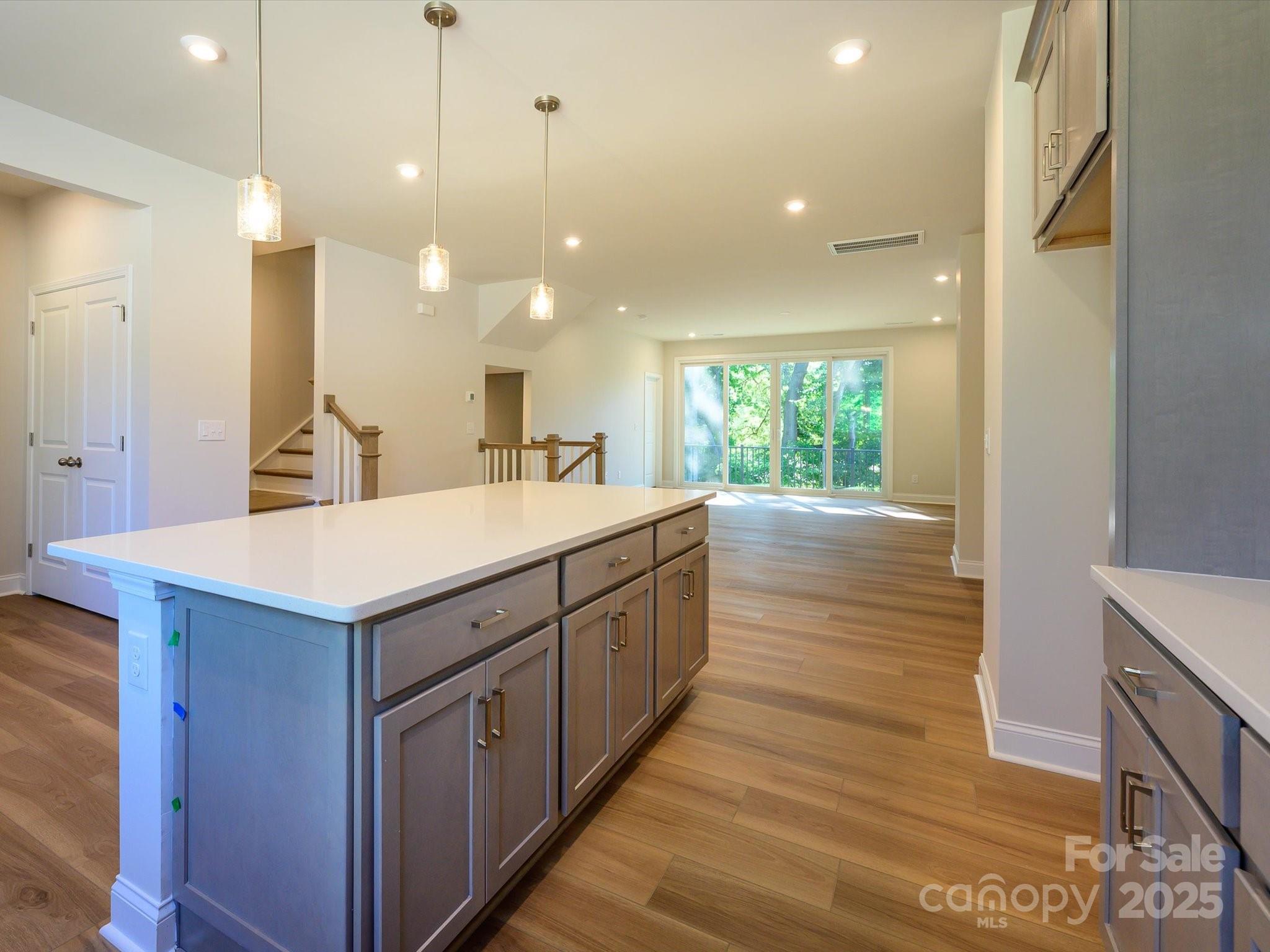 8048 Cedarsmith Court