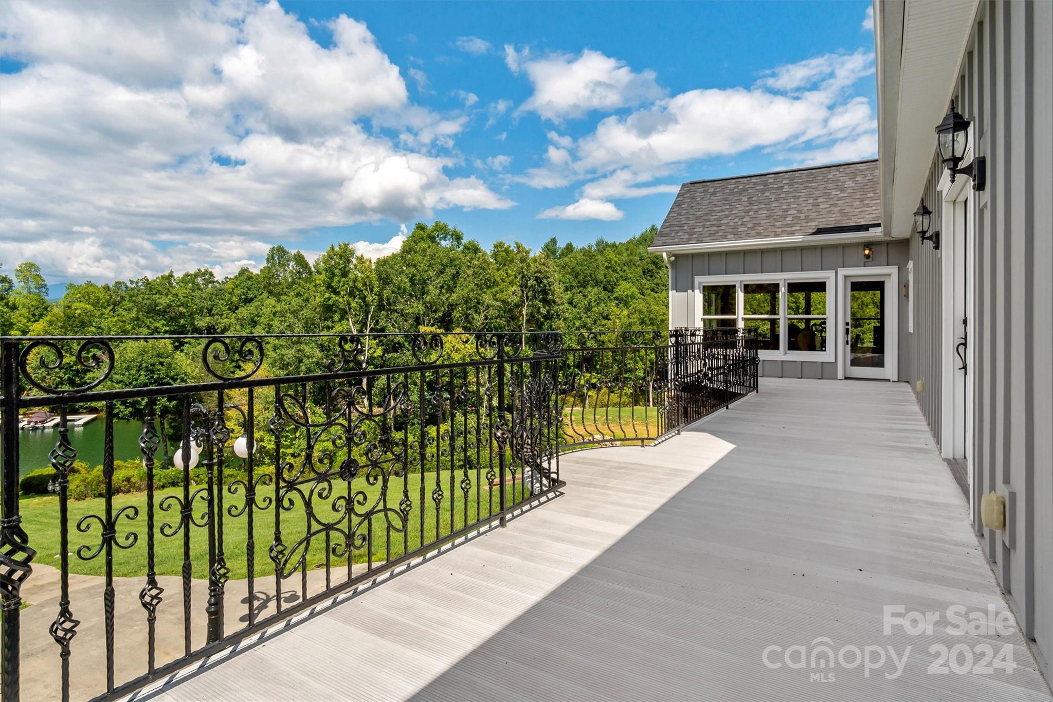 Sunset Point - Residential