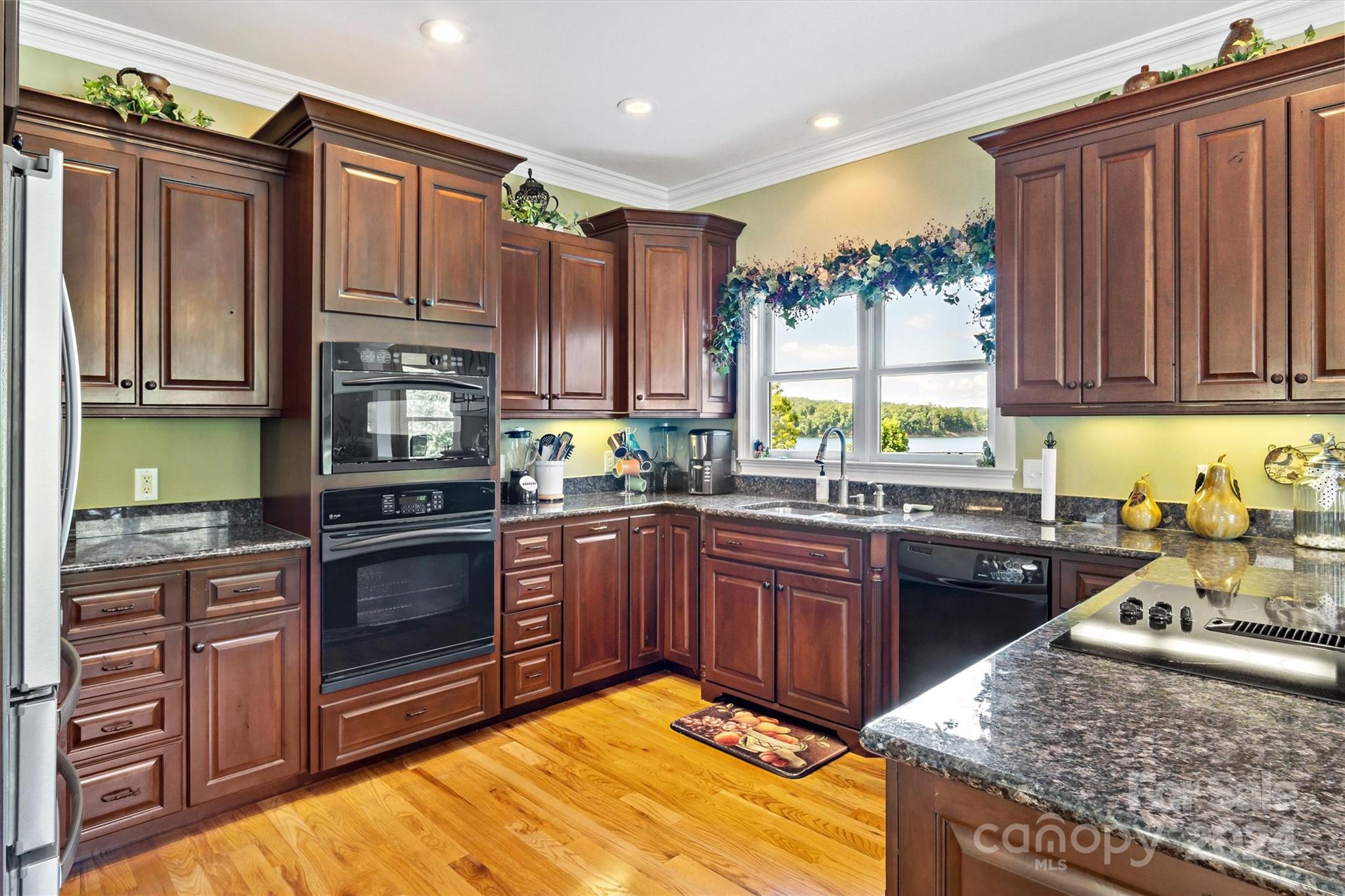 Sunset Point - Residential