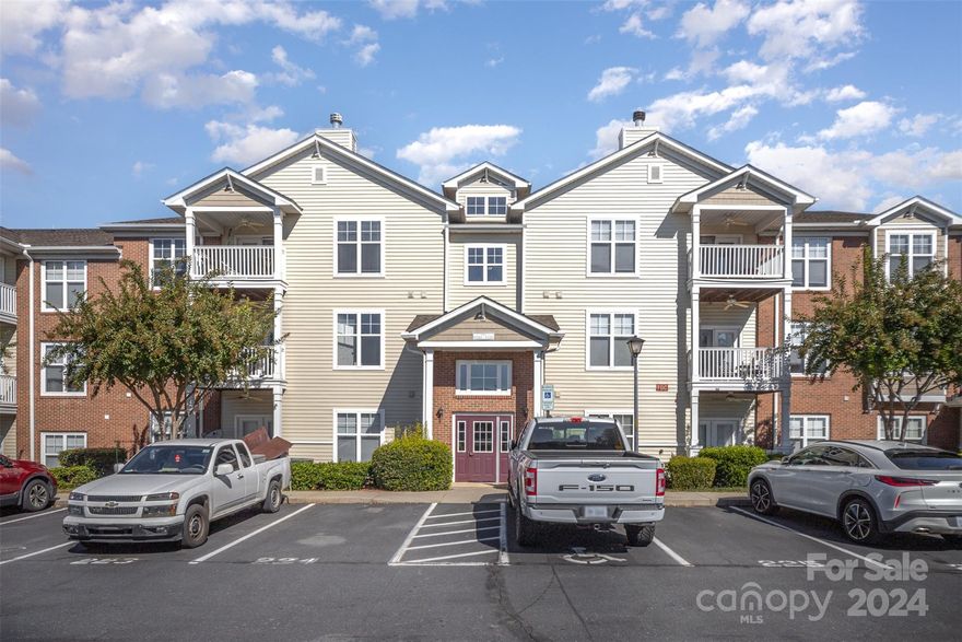 Welcome to 11273 Hyde Pointe! This is a rare opportunity to own a beautifully updated condo in the Hyde Park Community that features 2 bedrooms PLUS OFFICE / FLEX ROOM, 2 baths, and a GARAGE!!! Enjoy the convenience of in-unit laundry and a balcony with a utility closet. This condo is located near I-85, I-485, and I-77 just minutes from shopping, dining, parks, greenways, and the Speedway. This well-maintained community features amenities such as a pool and fitness center. Whether you're looking for a new home or a great investment property, this move-in ready gem in the heart of the University area won’t last long!