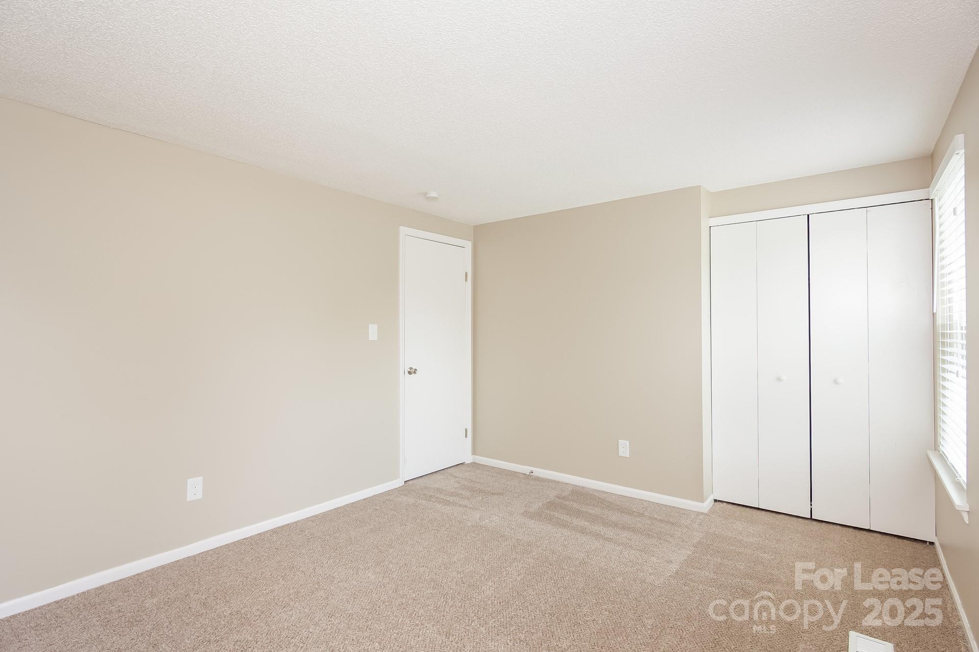 Hunters Creek - Residential Lease