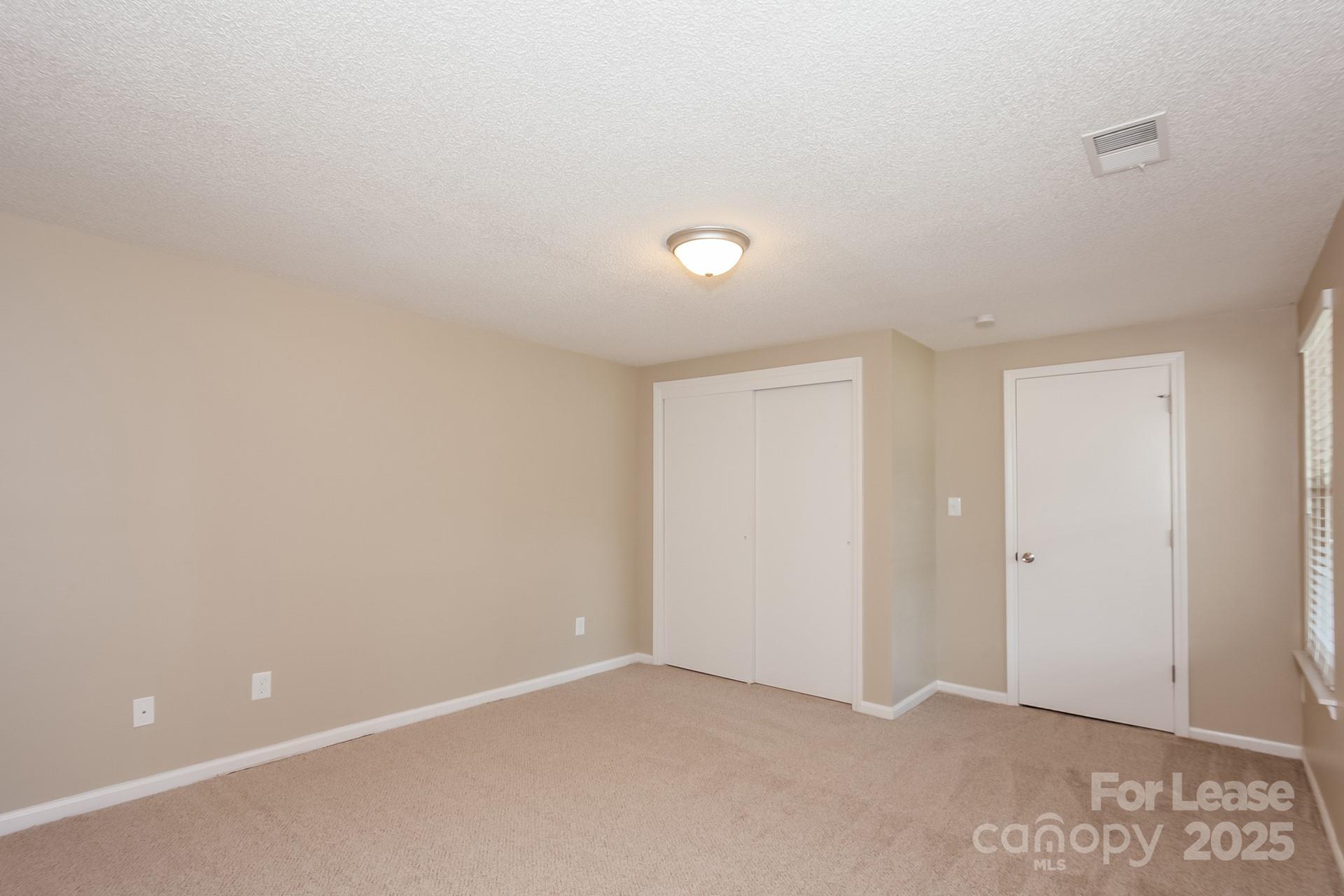 Hunters Creek - Residential Lease