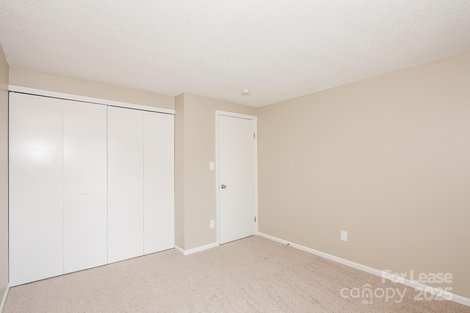 Hunters Creek - Residential Lease