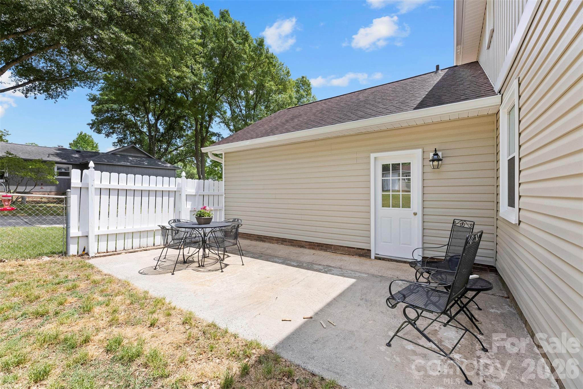Friendfield - Residential