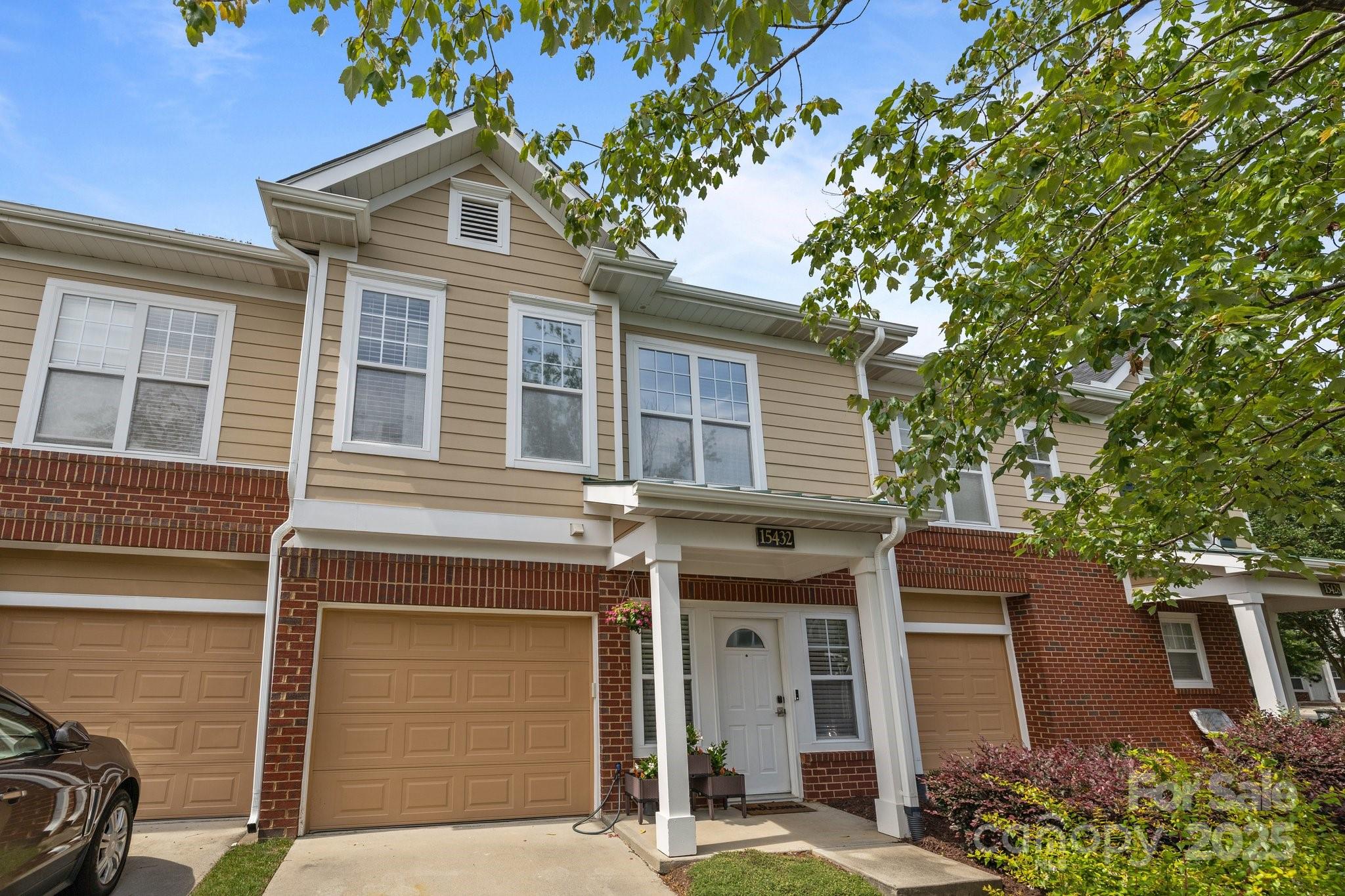 Coventry Court Townhomes - Residential