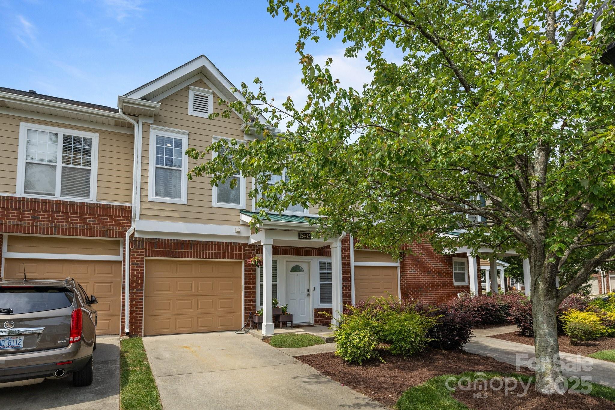 Coventry Court Townhomes - Residential