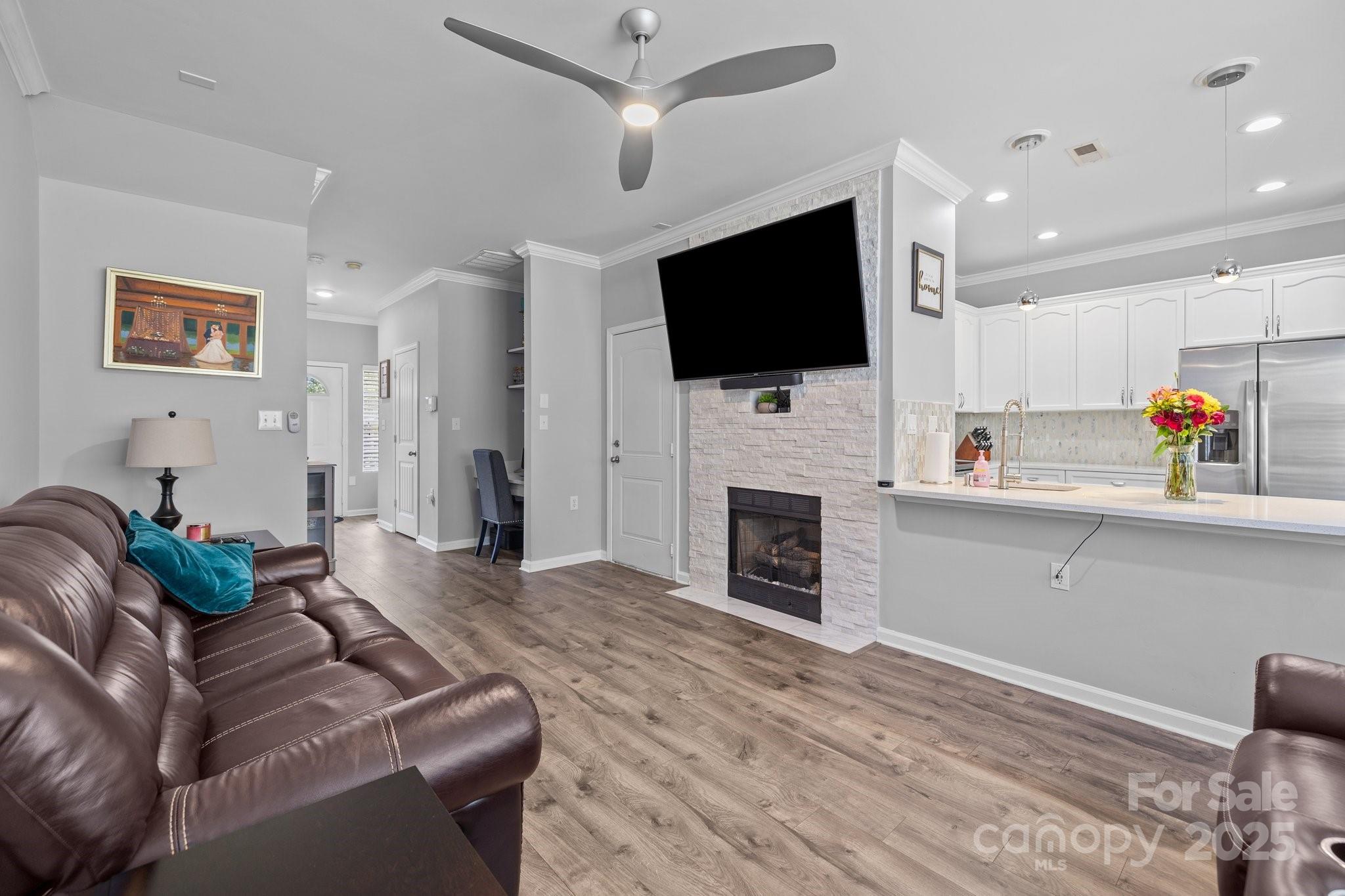 Coventry Court Townhomes - Residential