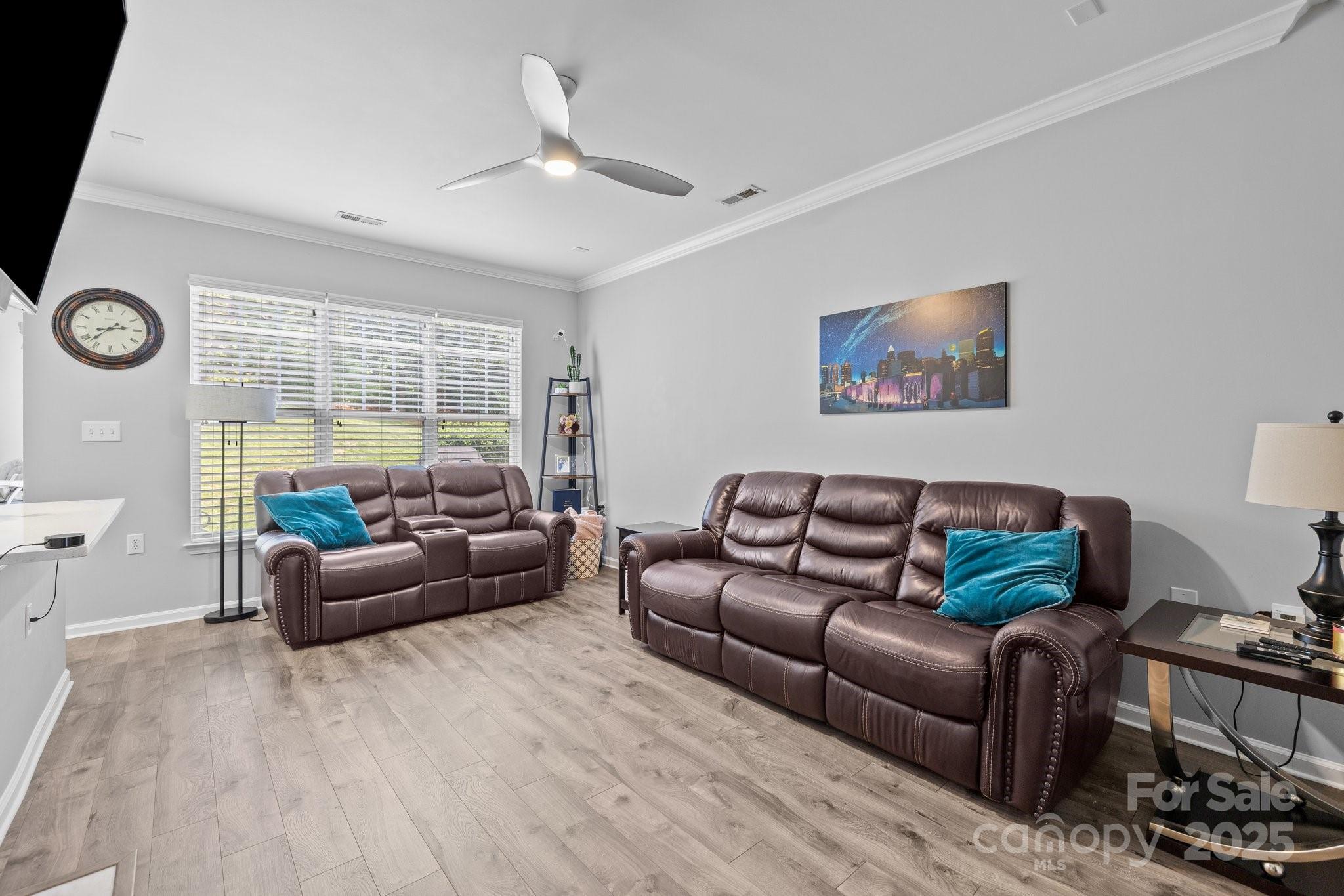 15432 Coventry Court Lane