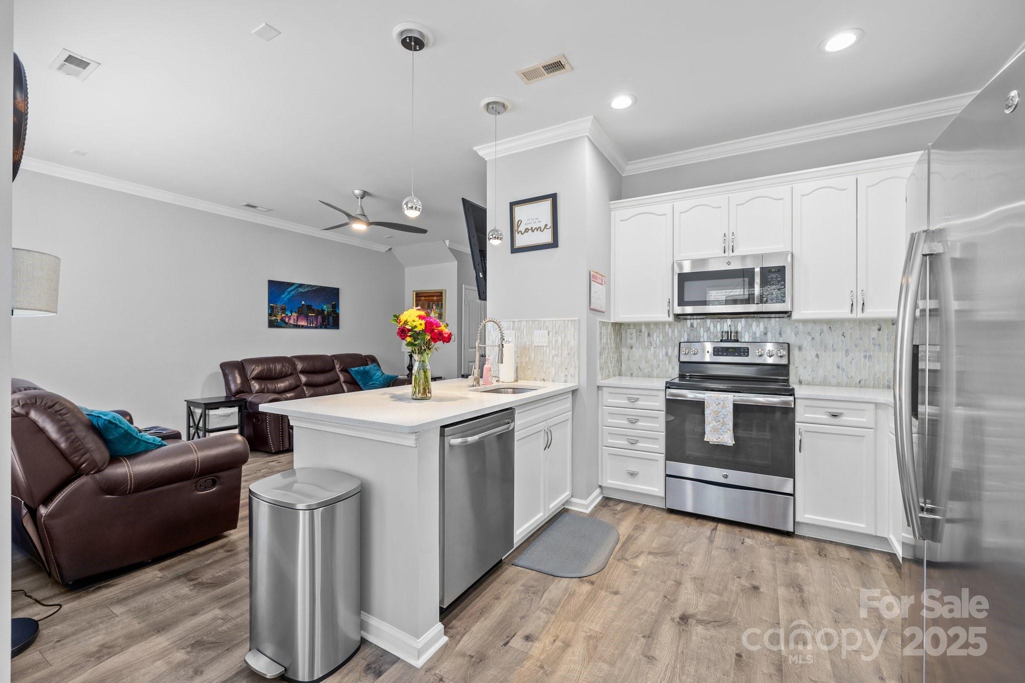 Coventry Court Townhomes - Residential