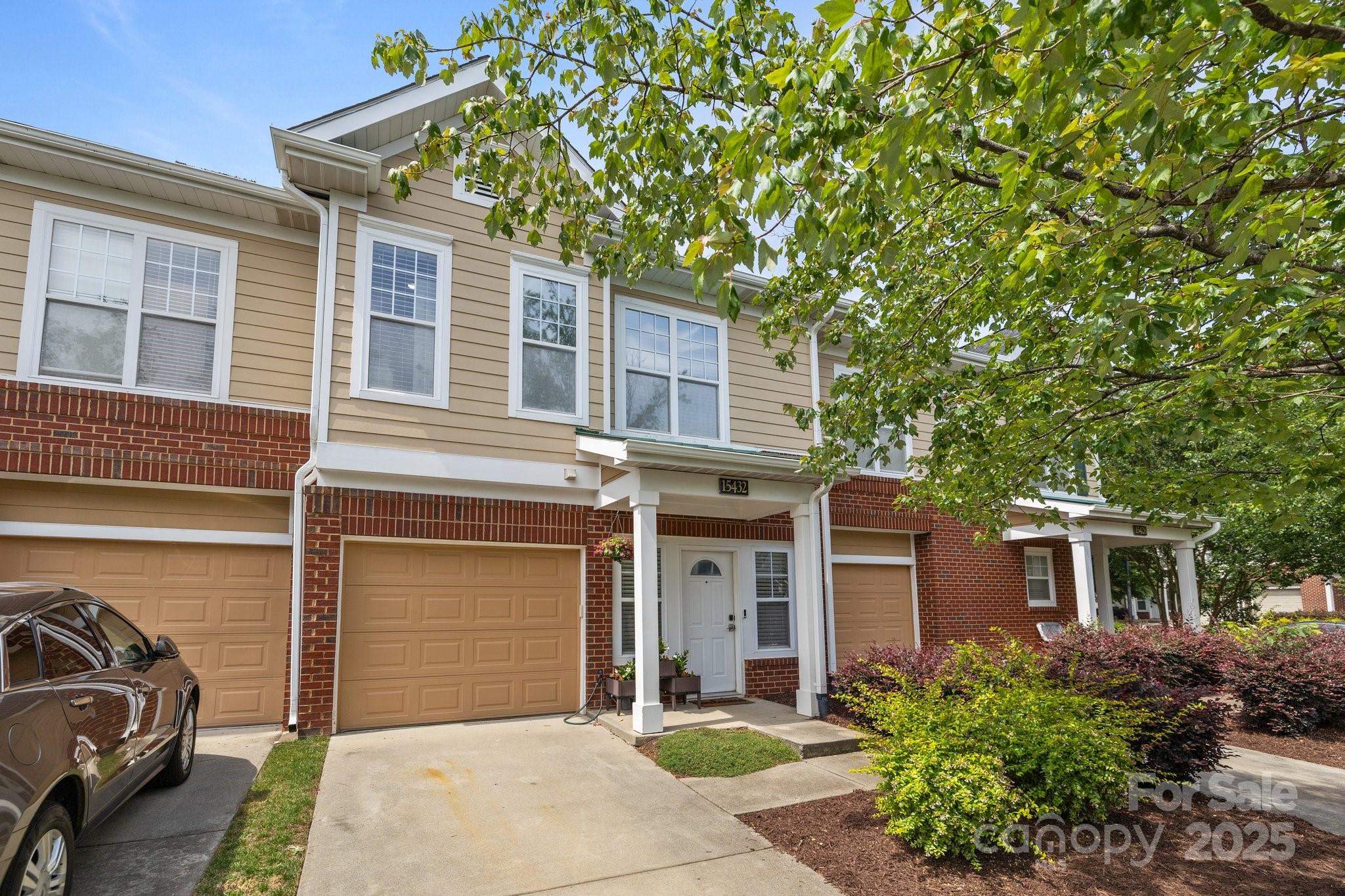 Coventry Court Townhomes - Residential