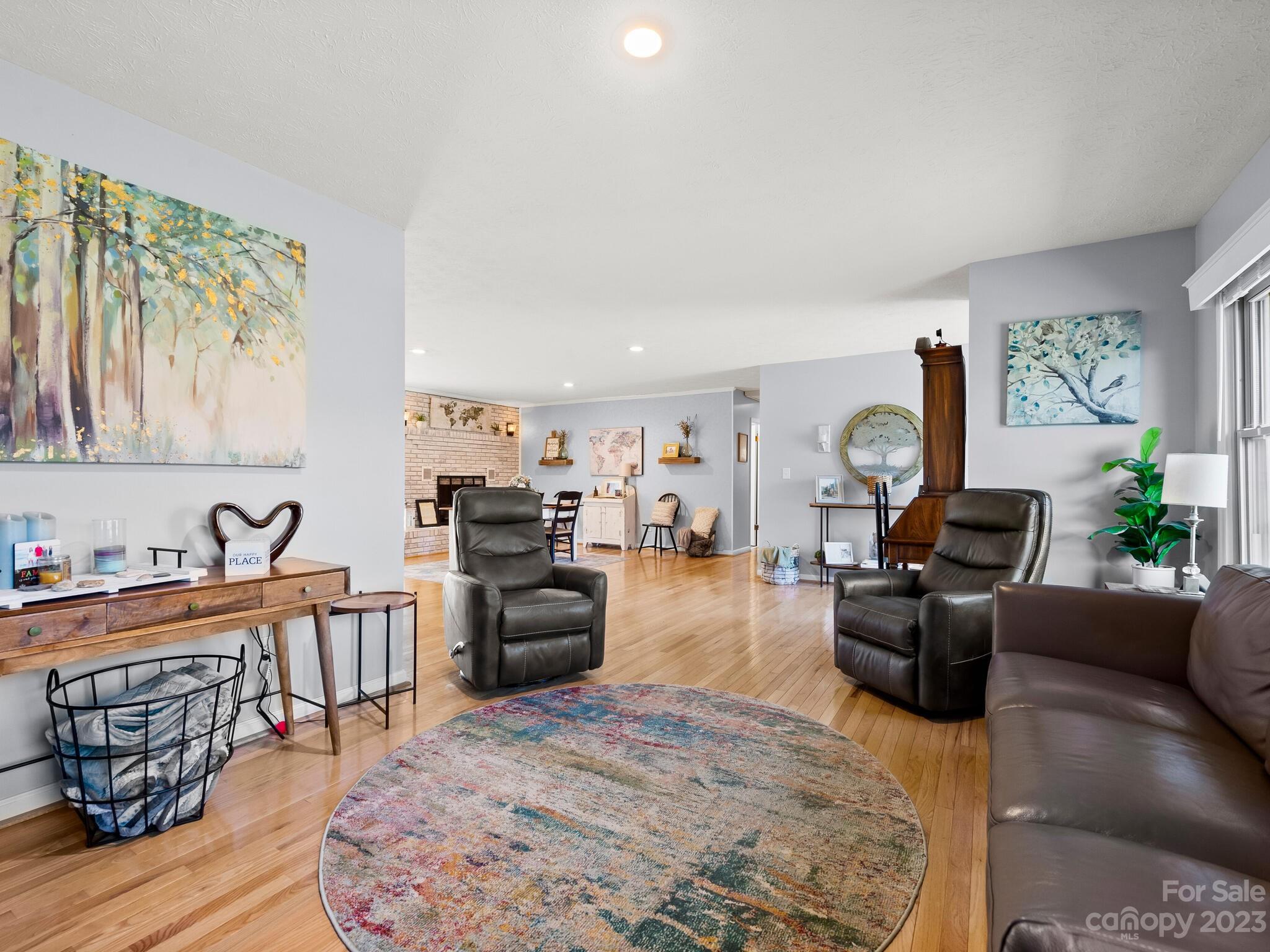 Twin Lakes - Residential