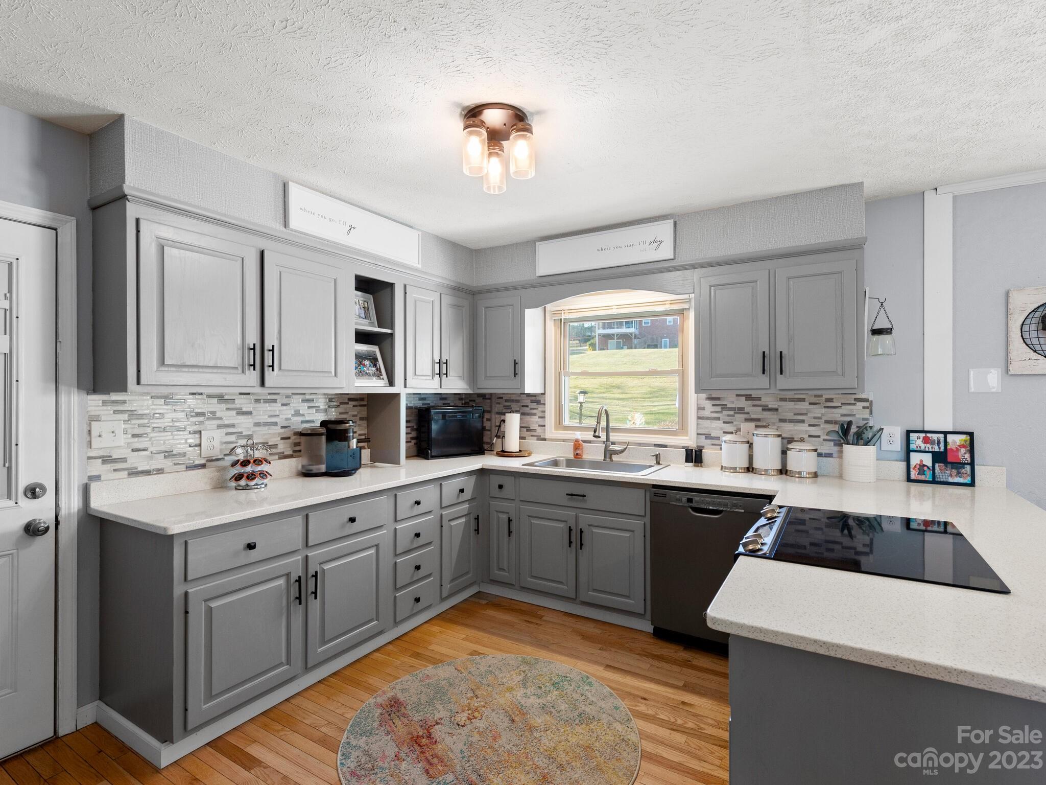 Twin Lakes - Residential