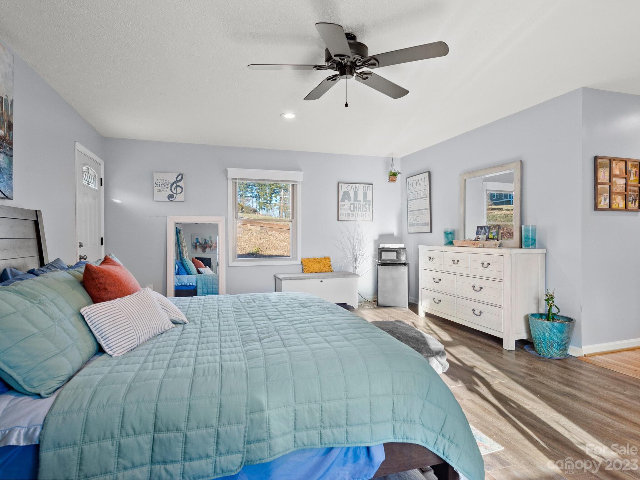 Twin Lakes - Residential