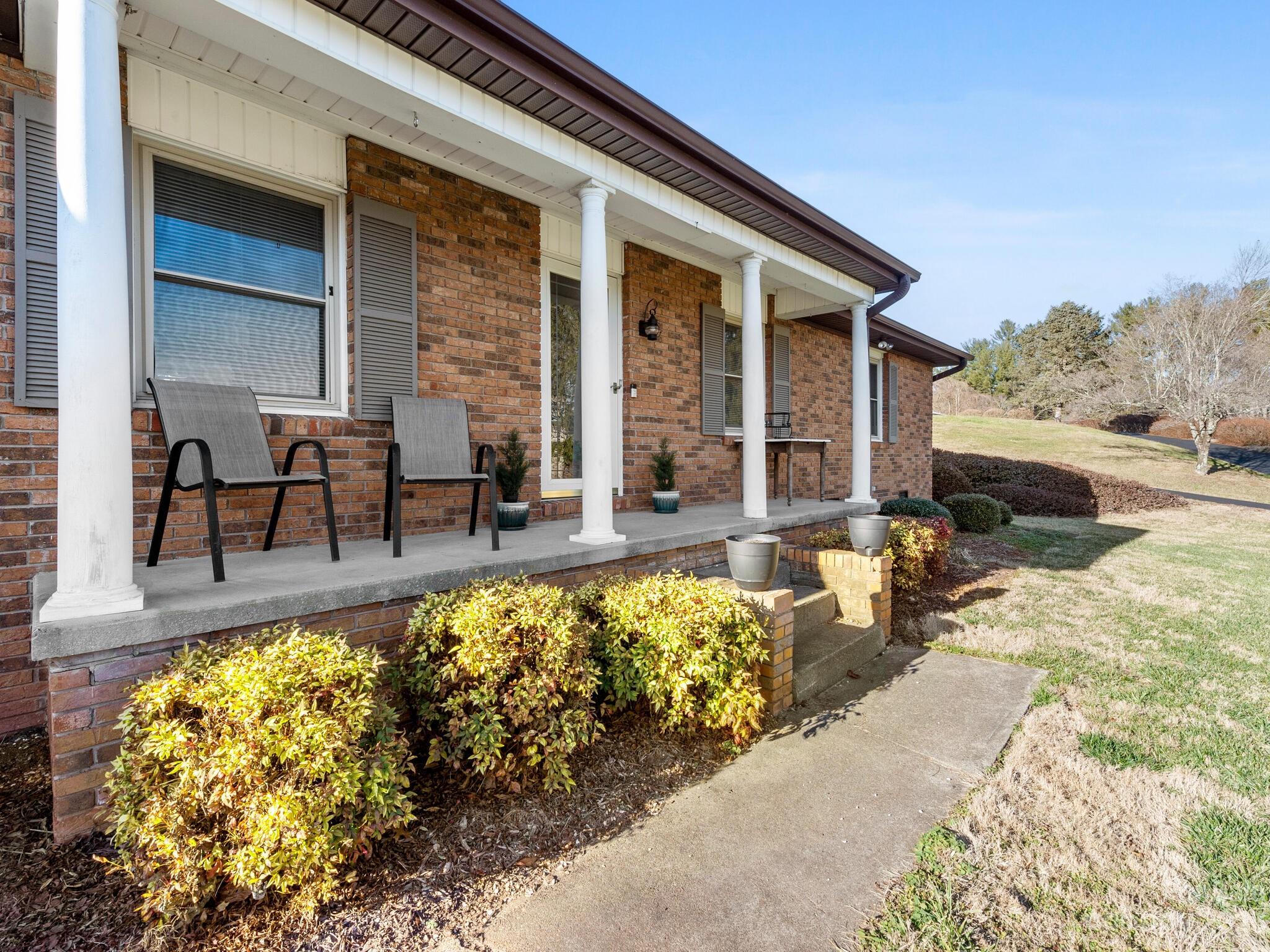 Twin Lakes - Residential