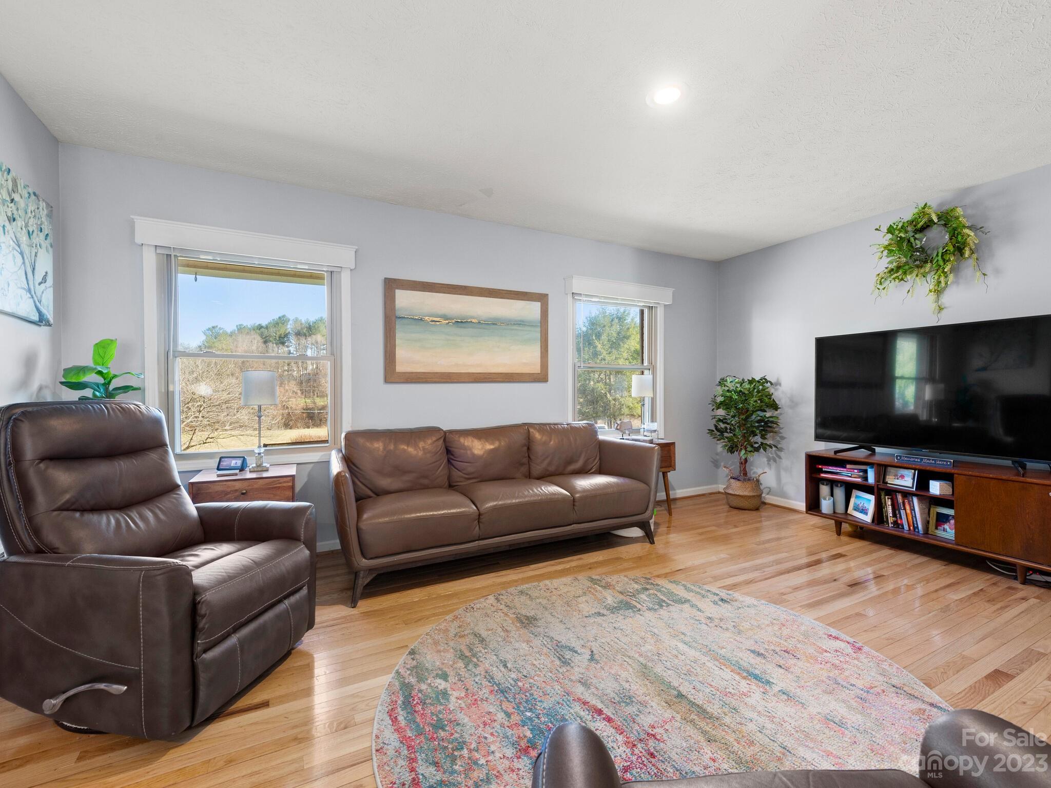 Twin Lakes - Residential