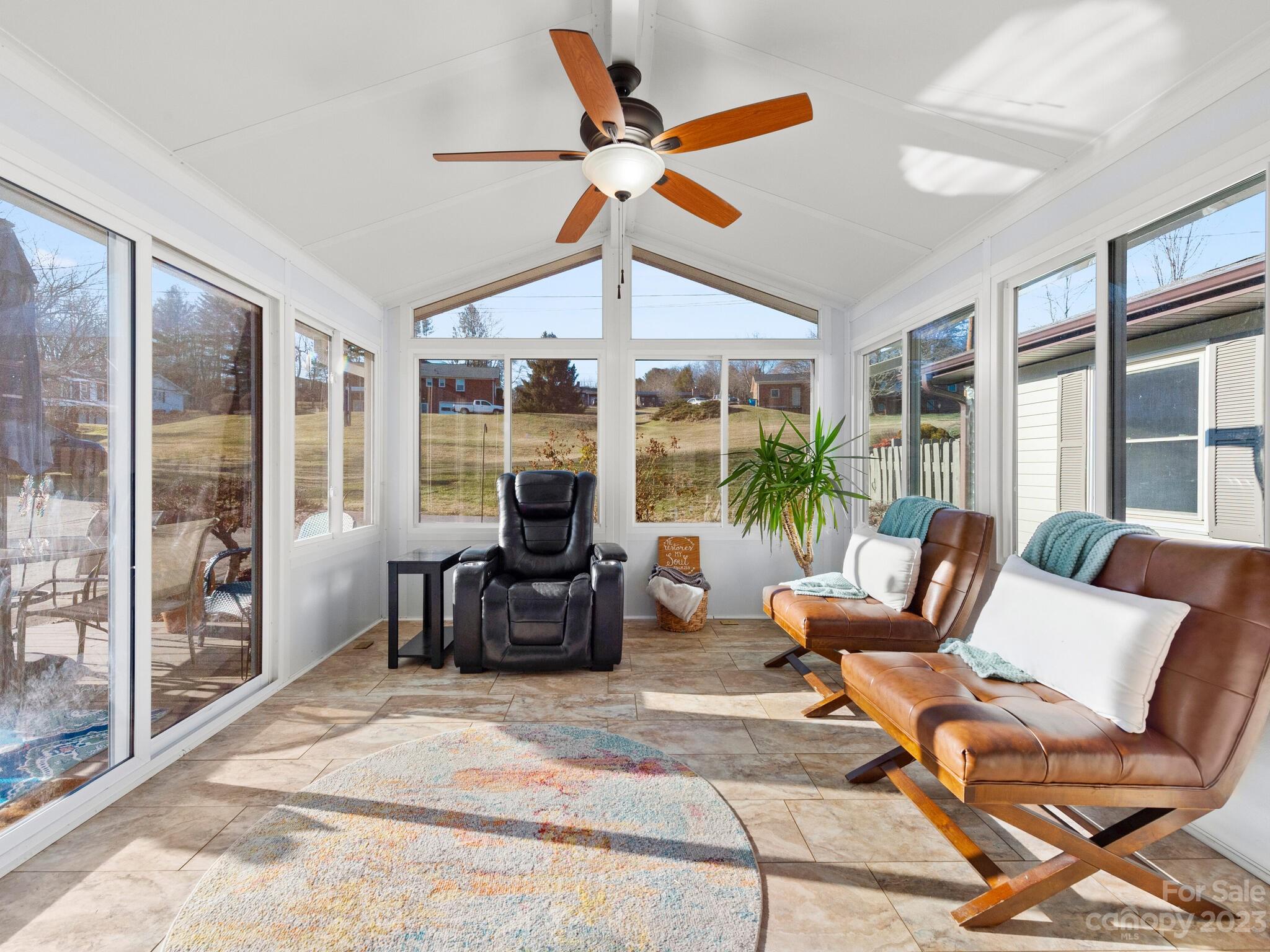 Twin Lakes - Residential