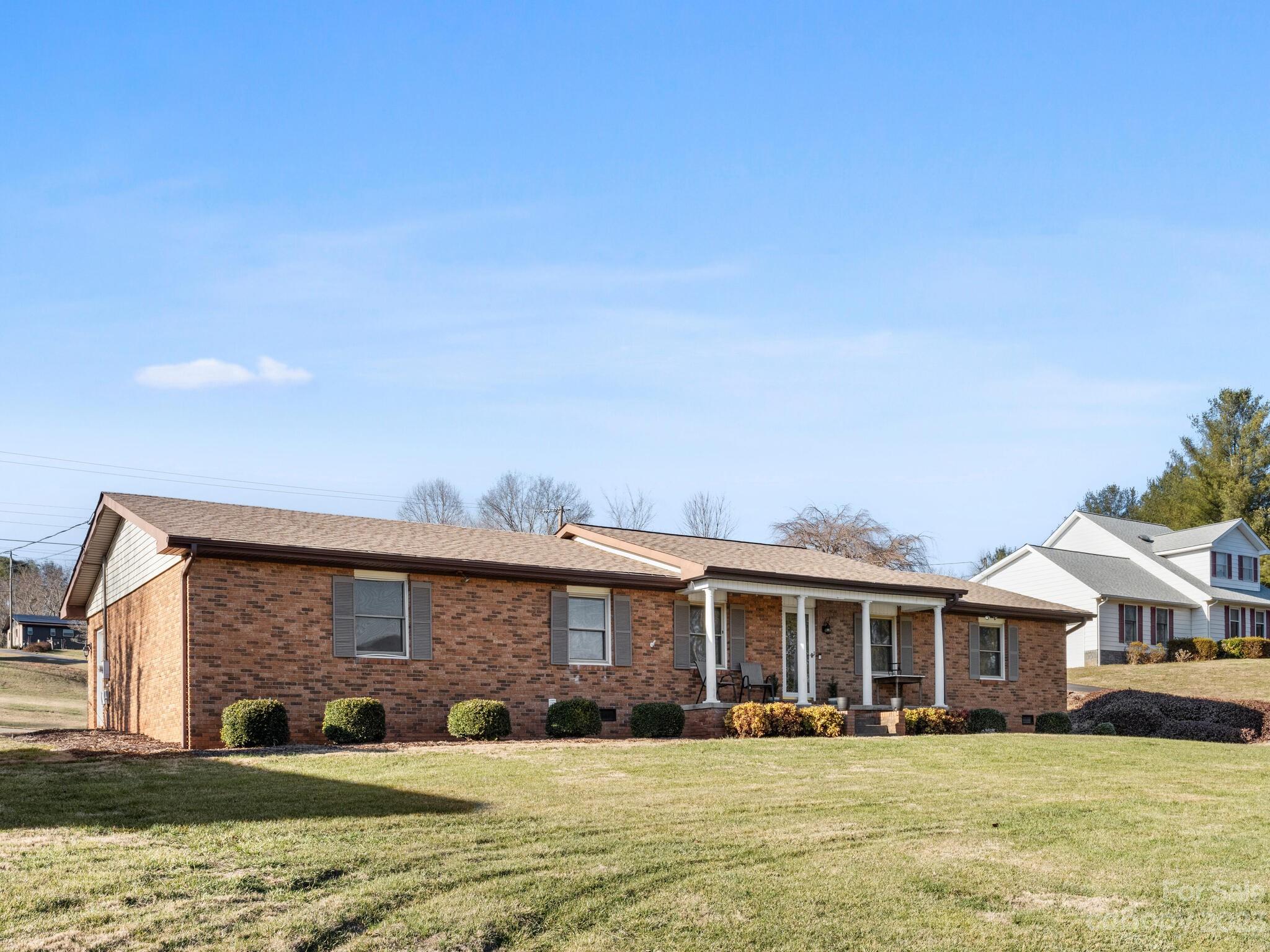 Twin Lakes - Residential