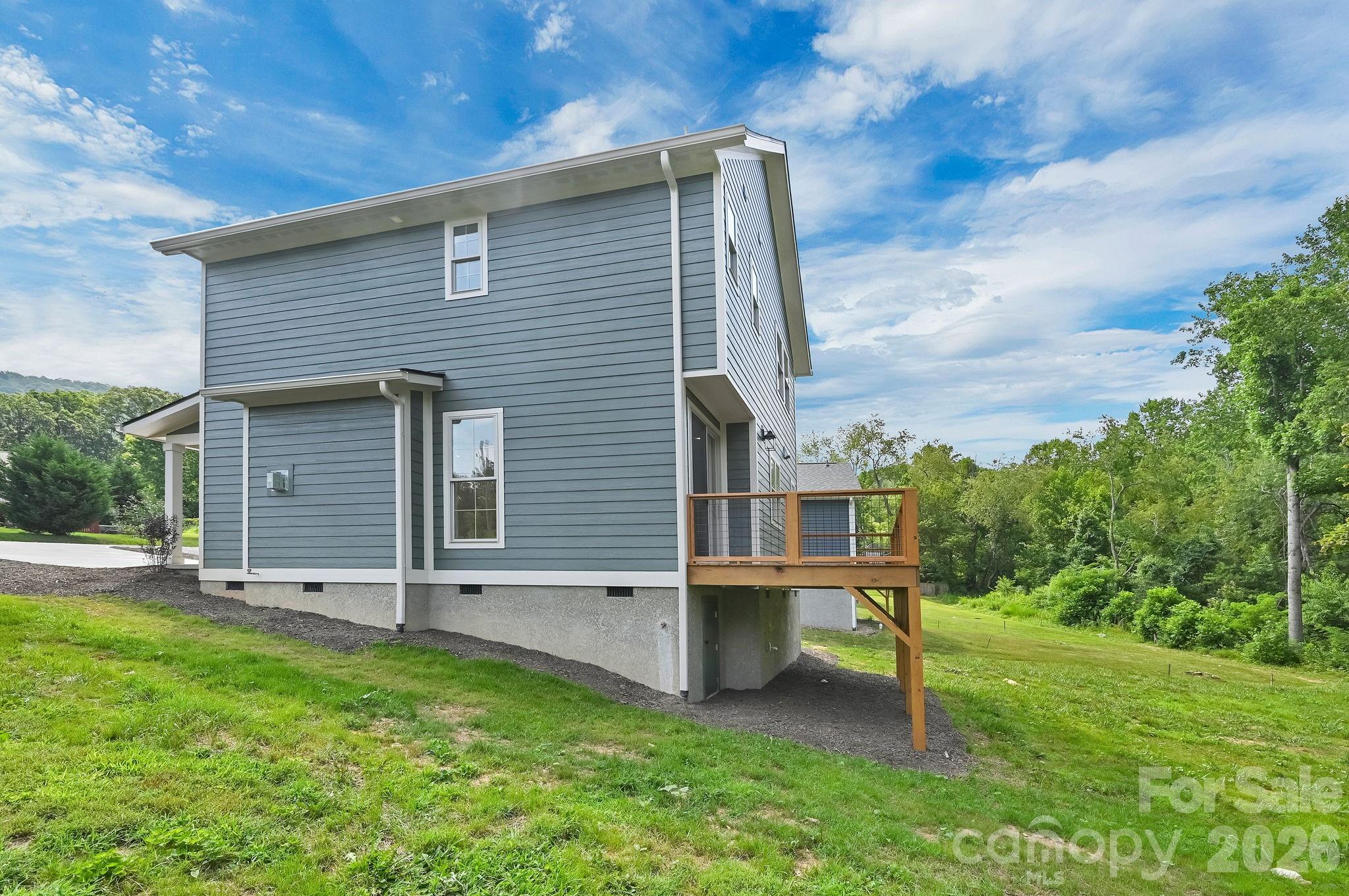 225 Edgewood Road S