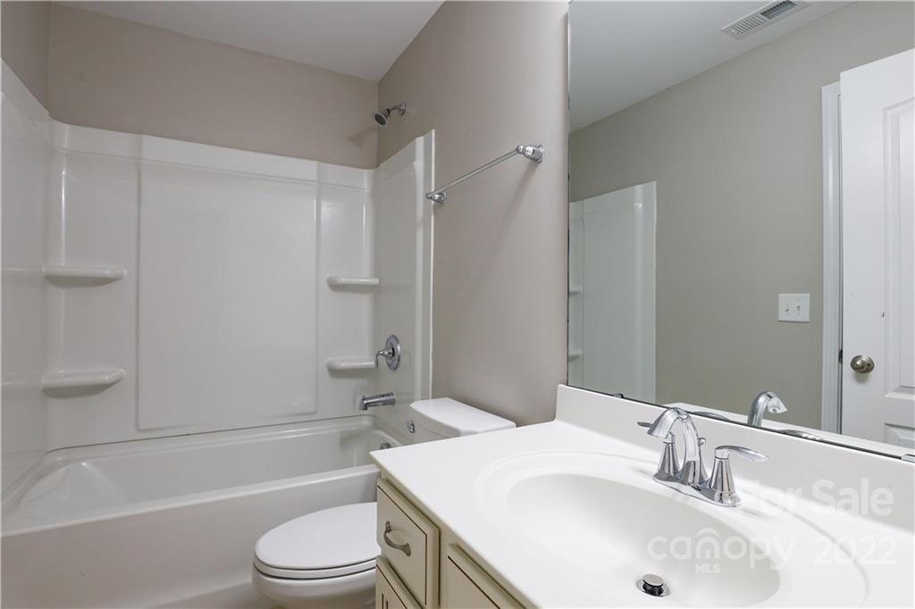 Falls Cove at Lake Norman - Residential