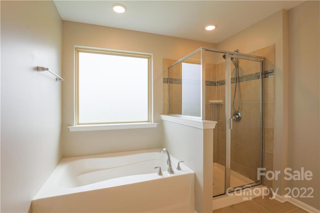 Falls Cove at Lake Norman - Residential