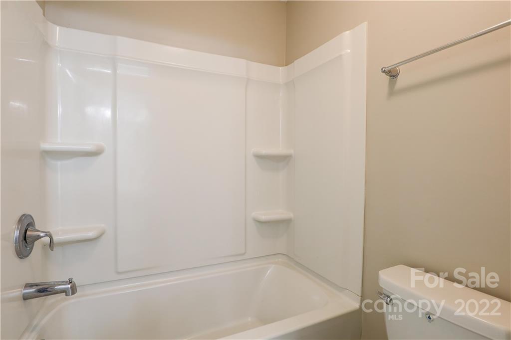 Falls Cove at Lake Norman - Residential