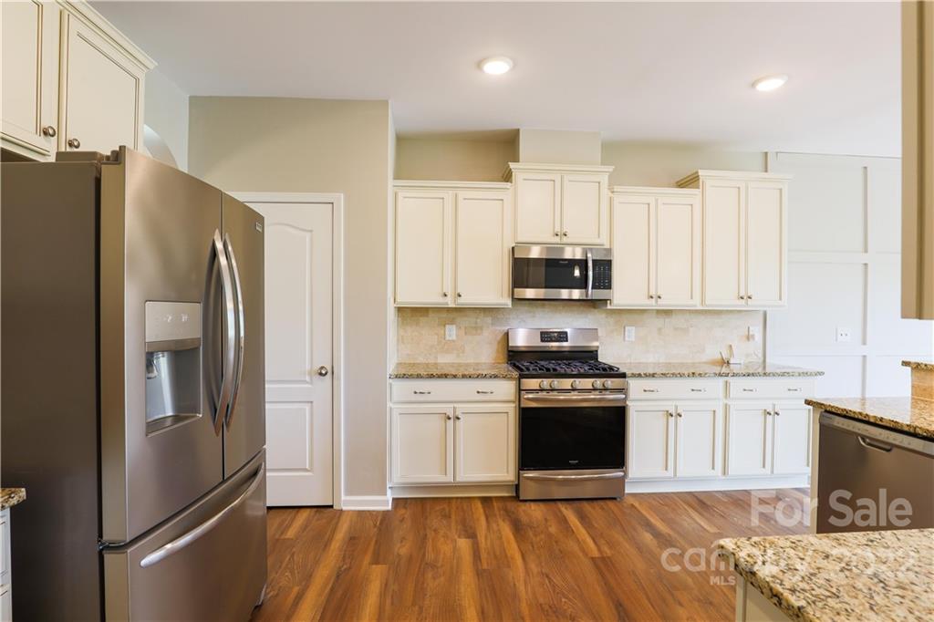 Falls Cove at Lake Norman - Residential