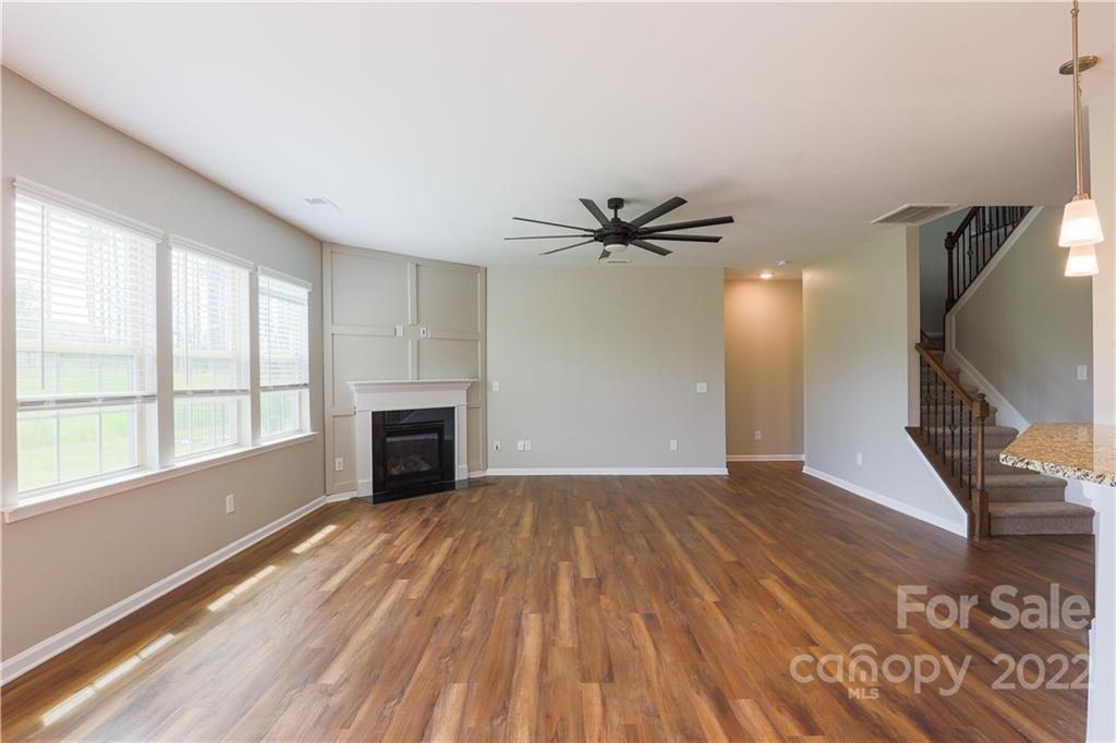 Falls Cove at Lake Norman - Residential