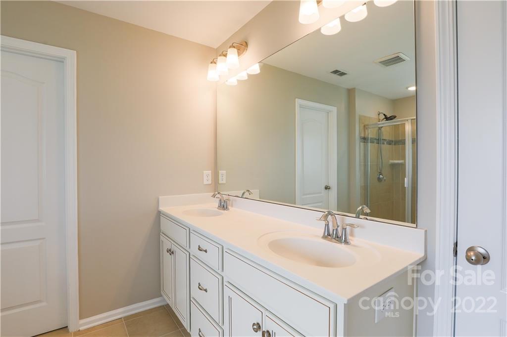 Falls Cove at Lake Norman - Residential