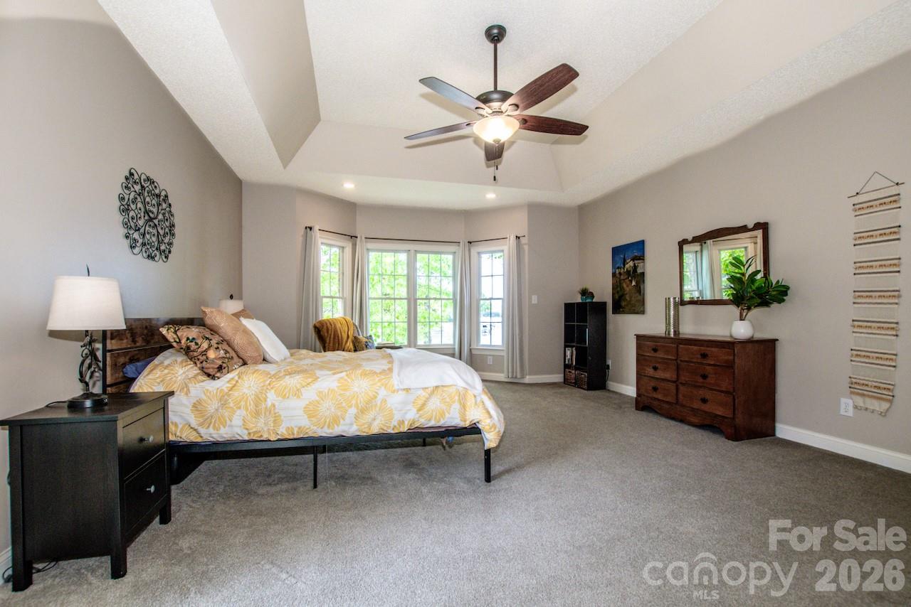 Pinnacle Shores - Residential