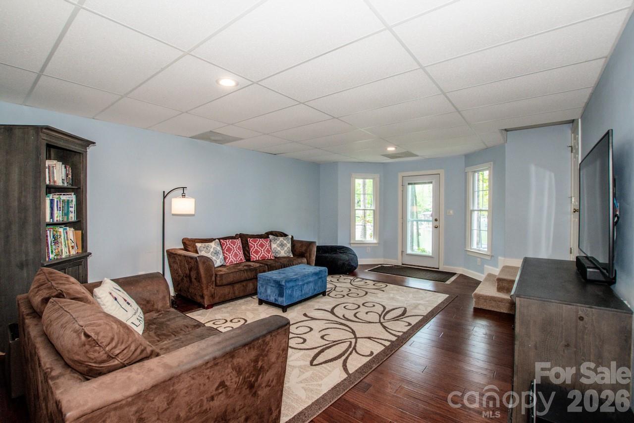 Pinnacle Shores - Residential