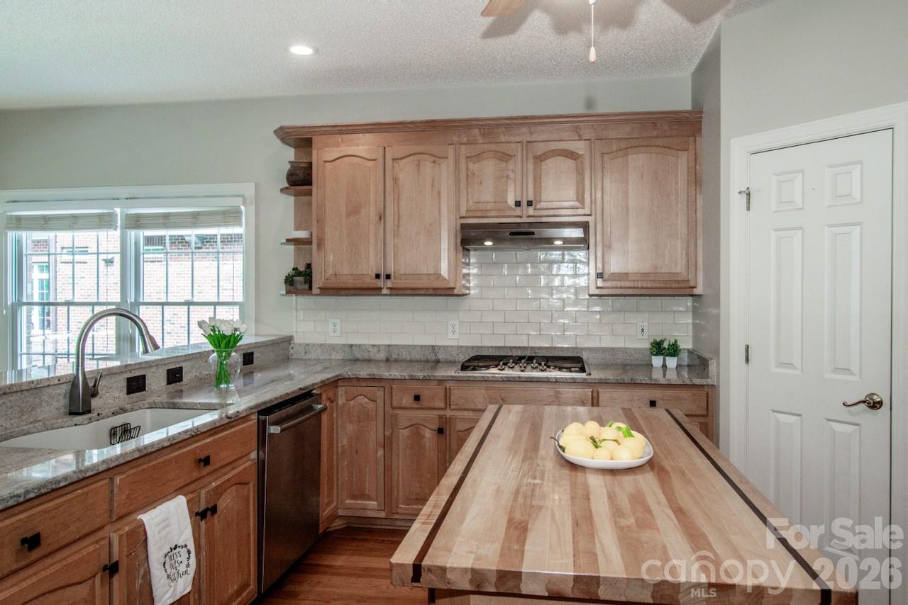 Pinnacle Shores - Residential