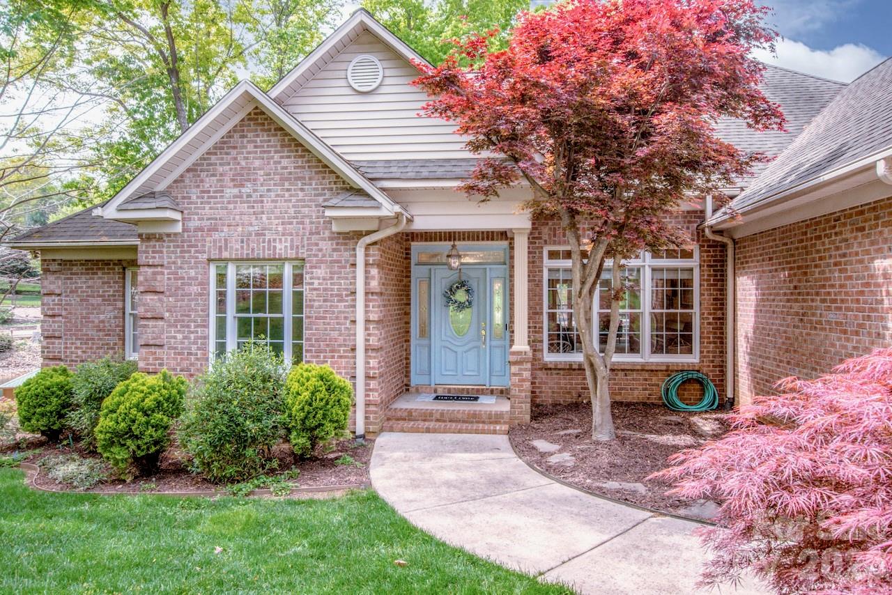 239 Pinnacle Shores Drive